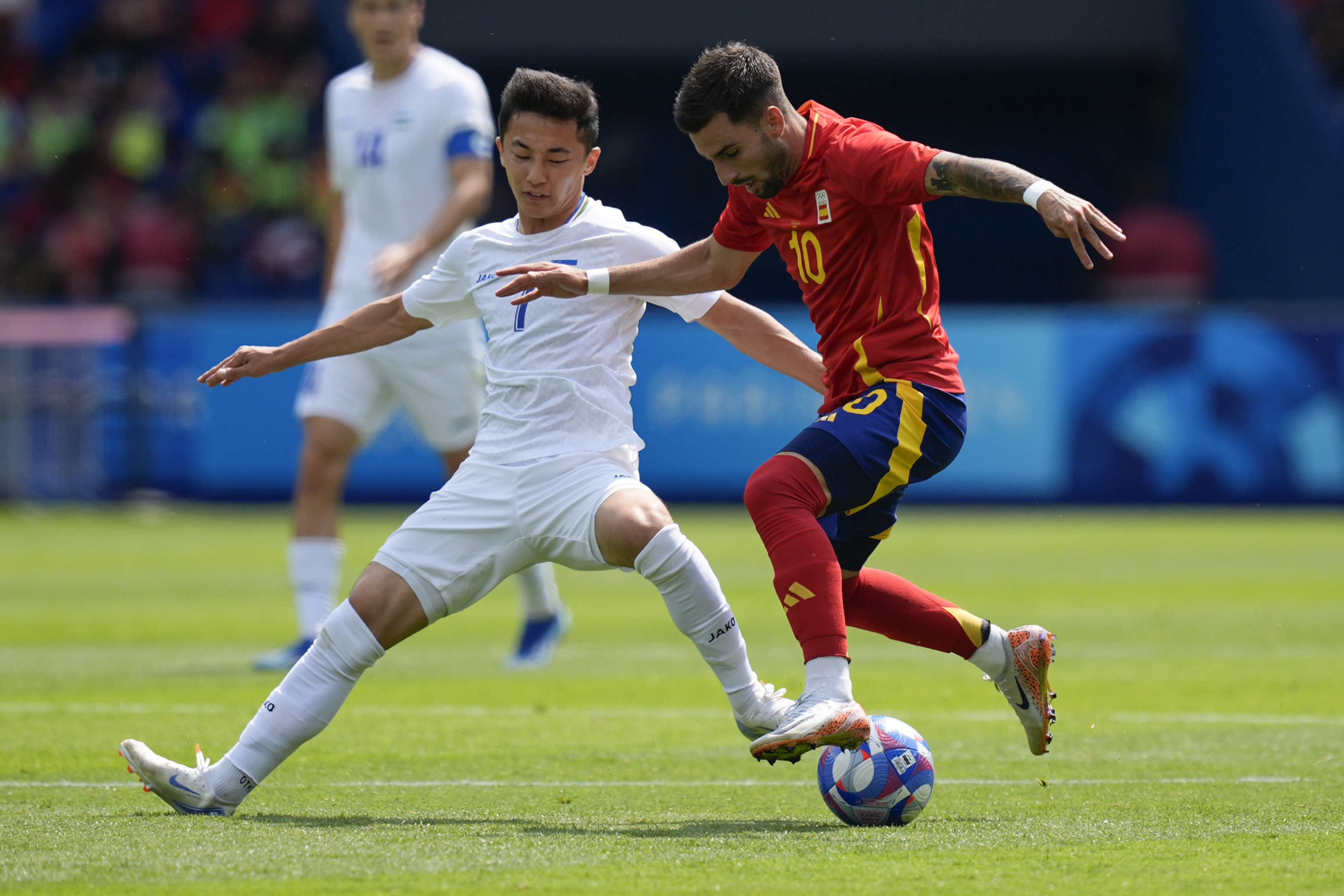 Abbosbek Fayzullaev se je pridružil Başakşehirju