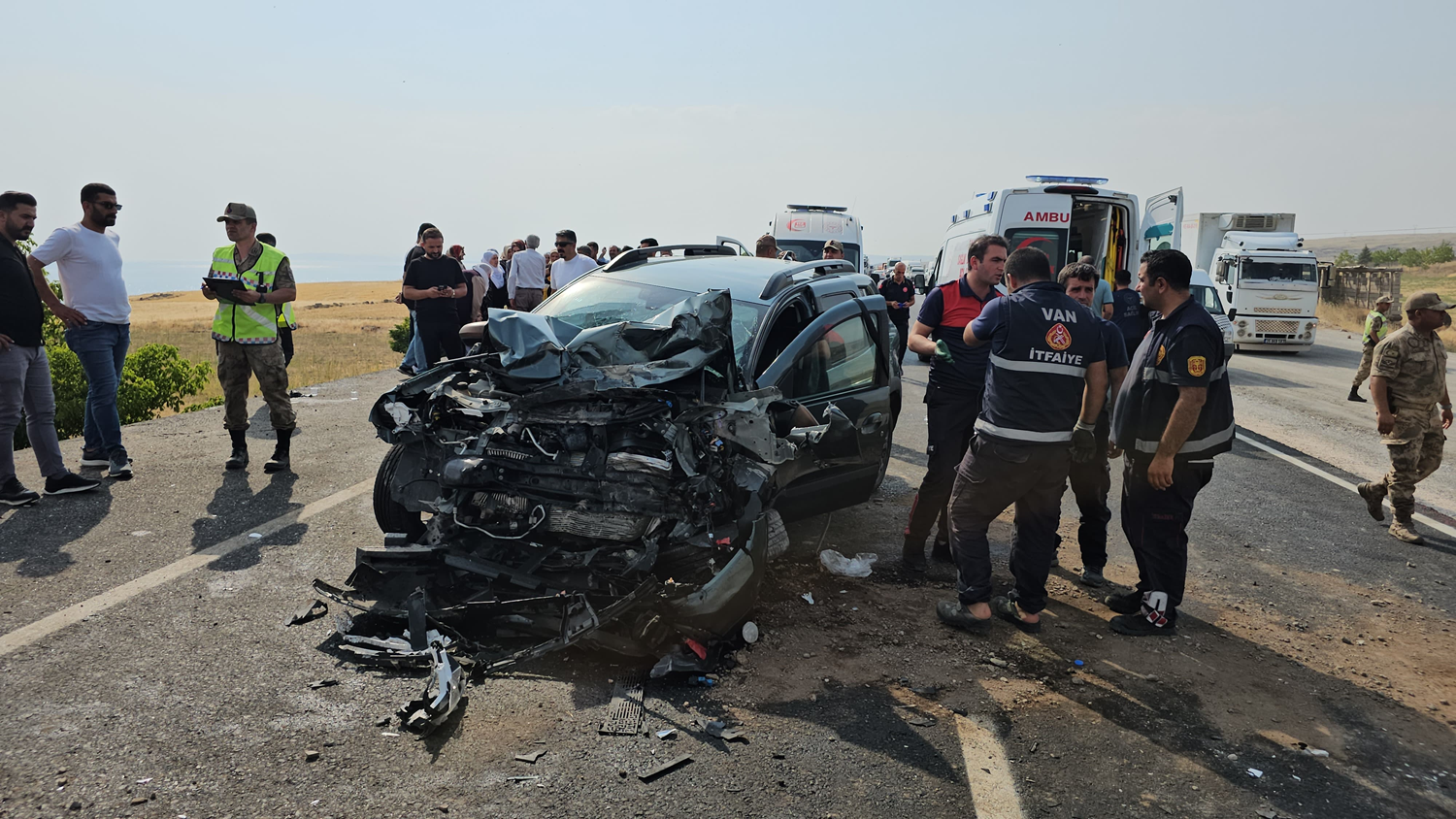 Van'da feci kaza: Çok sayıda yaralı var
