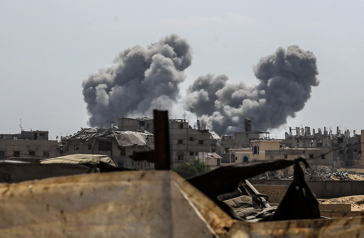 Katil İsrail işi yokuşa sürüyor! Hamas'ın ateşkes taleplerine ret