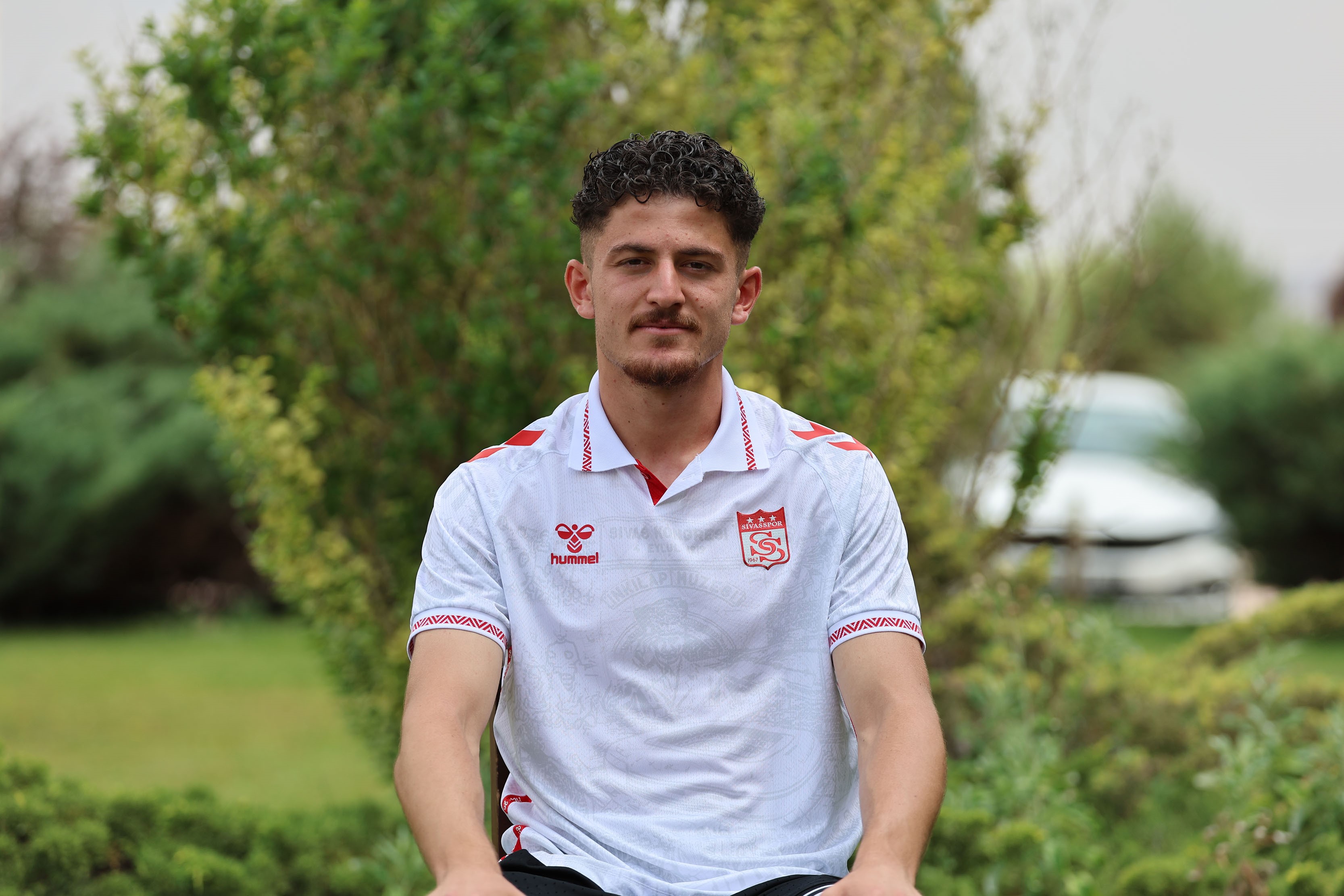 Emirhan Başyiğit: Taraftarlarımız yanımızda olsun, gerisini bize bıraksınlar