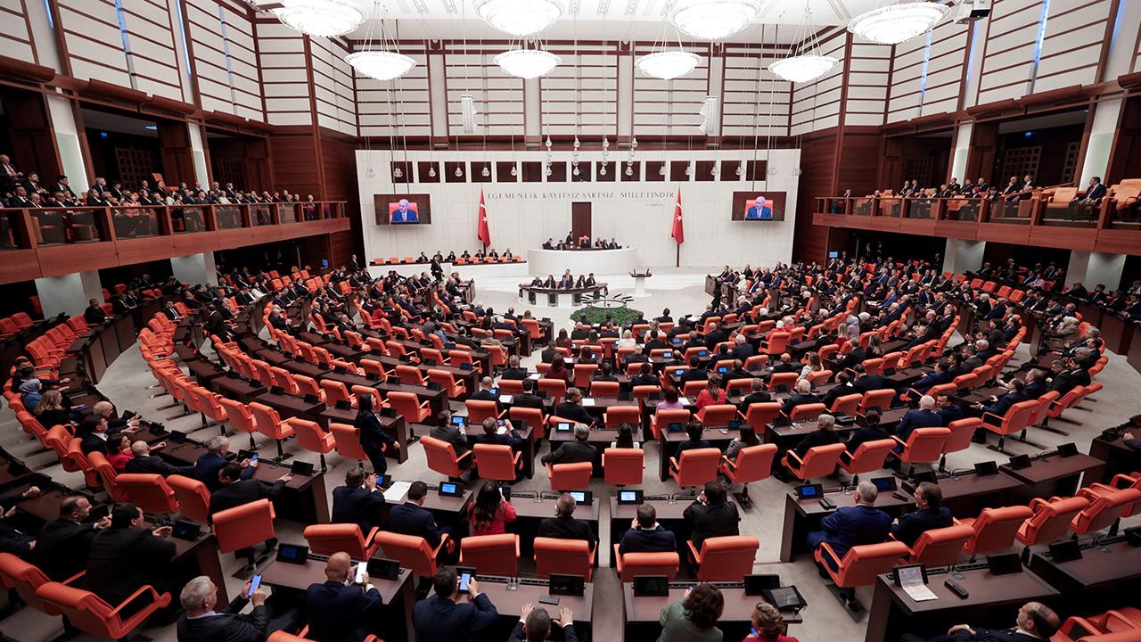 #CANLI ''Terörsüz Türkiye'' için Meclis'te tarihi gün... TBMM Başkanı Kurtulmuş: Yeni bir dönemin eşiğindeyiz