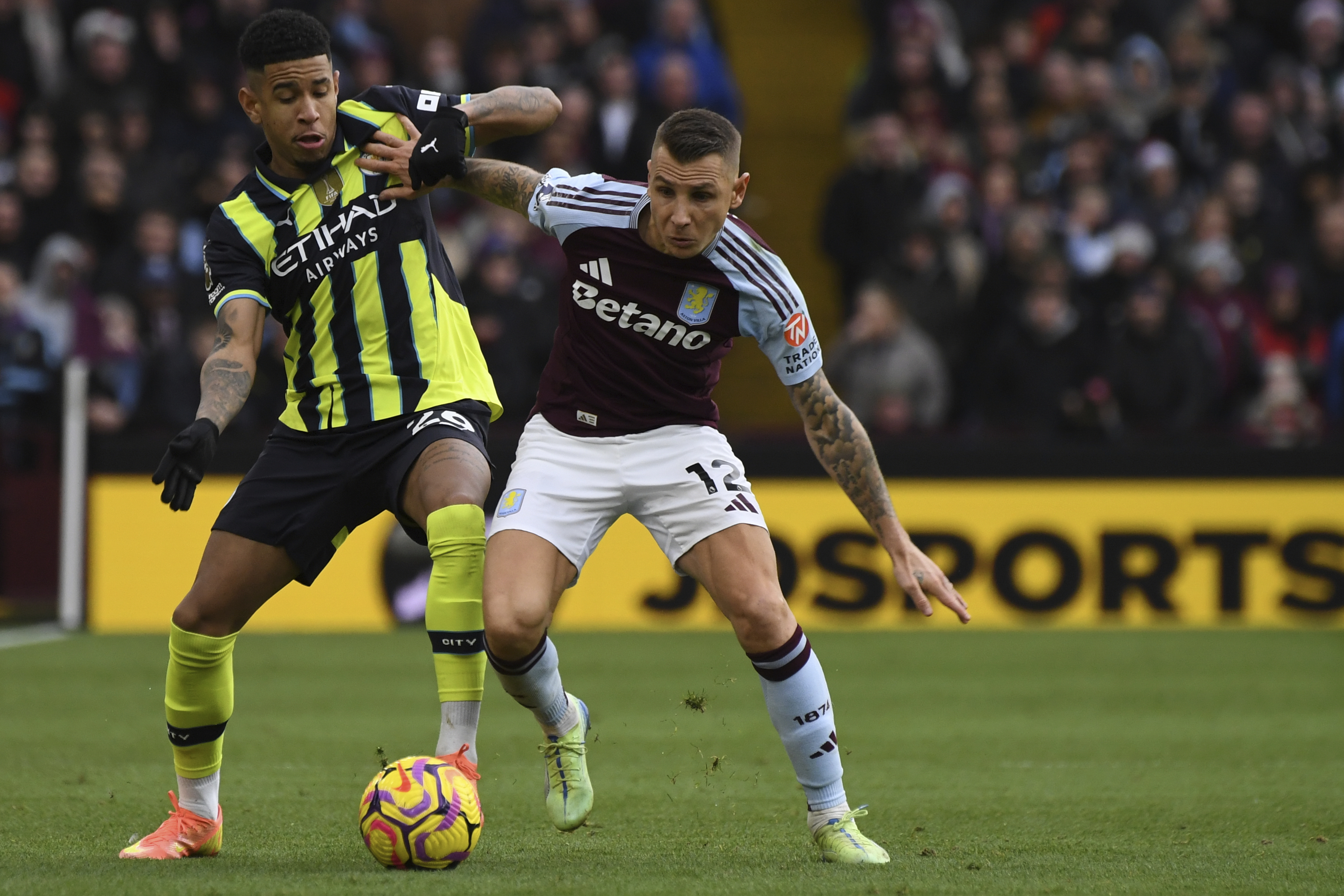 Aston Villa, Lucas Digne ile nikah tazeledi