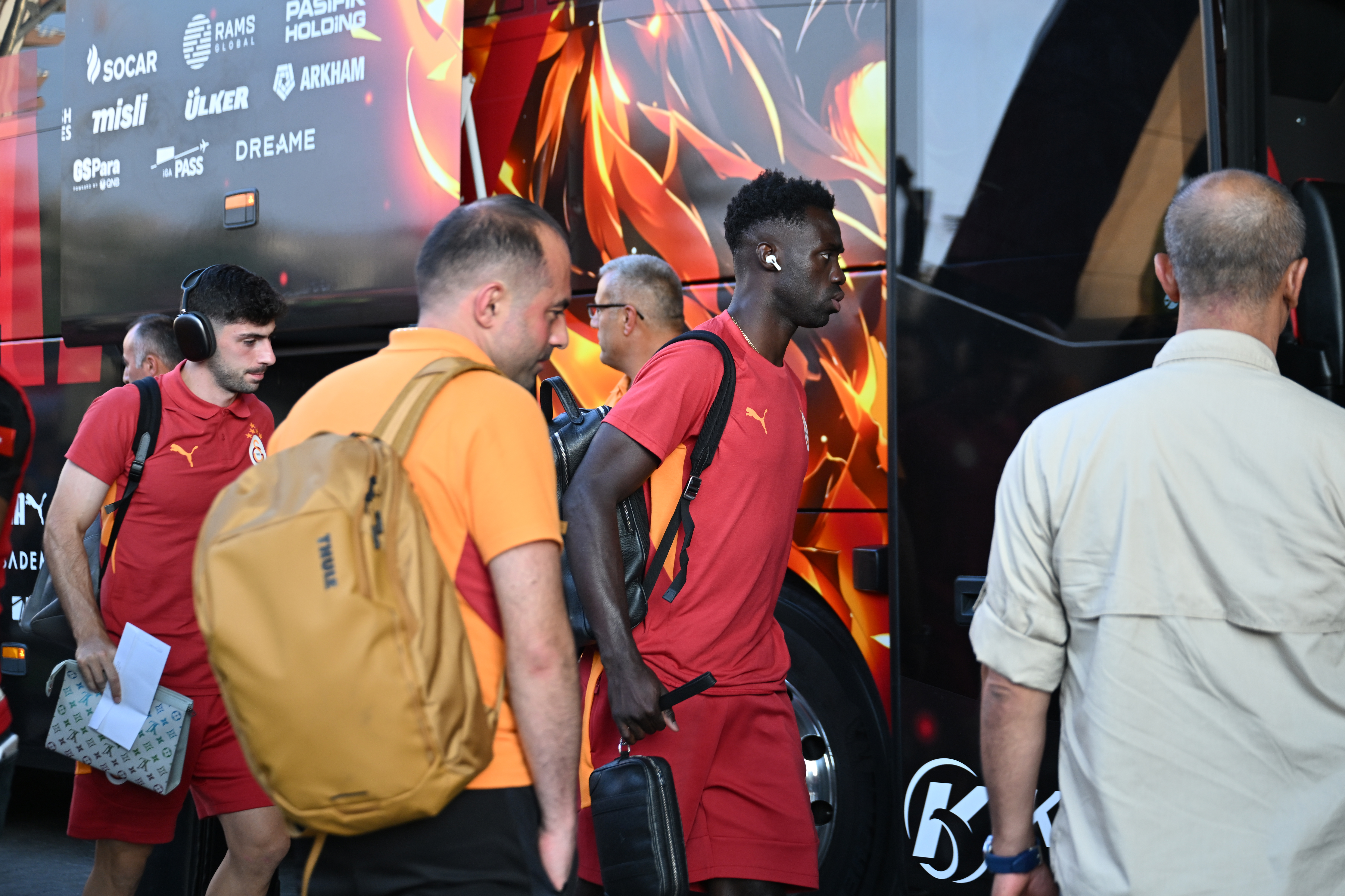 Galatasaray kafilesi Gaziantep'te