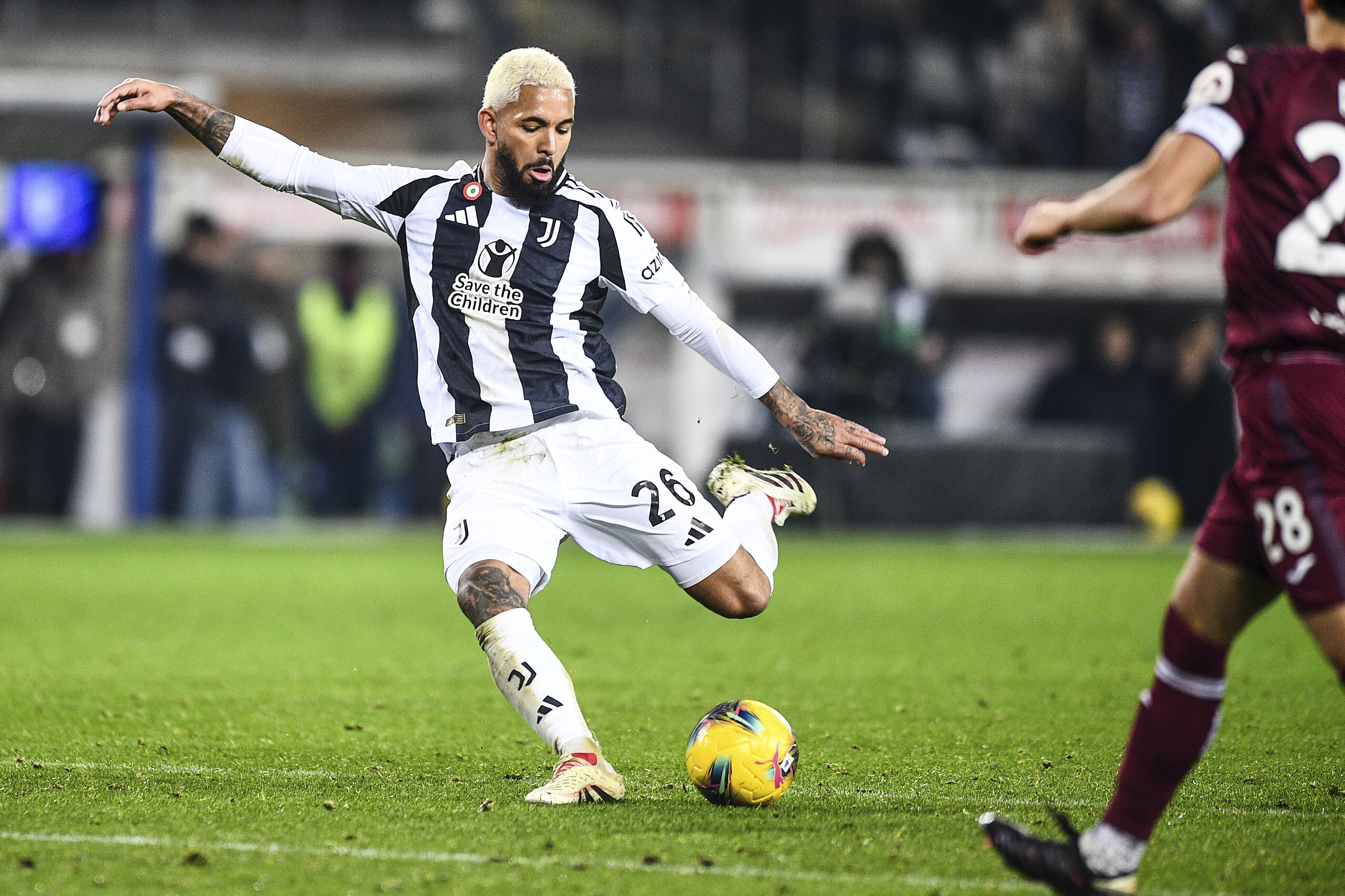 Juventus'tan Douglas Luiz açıklaması