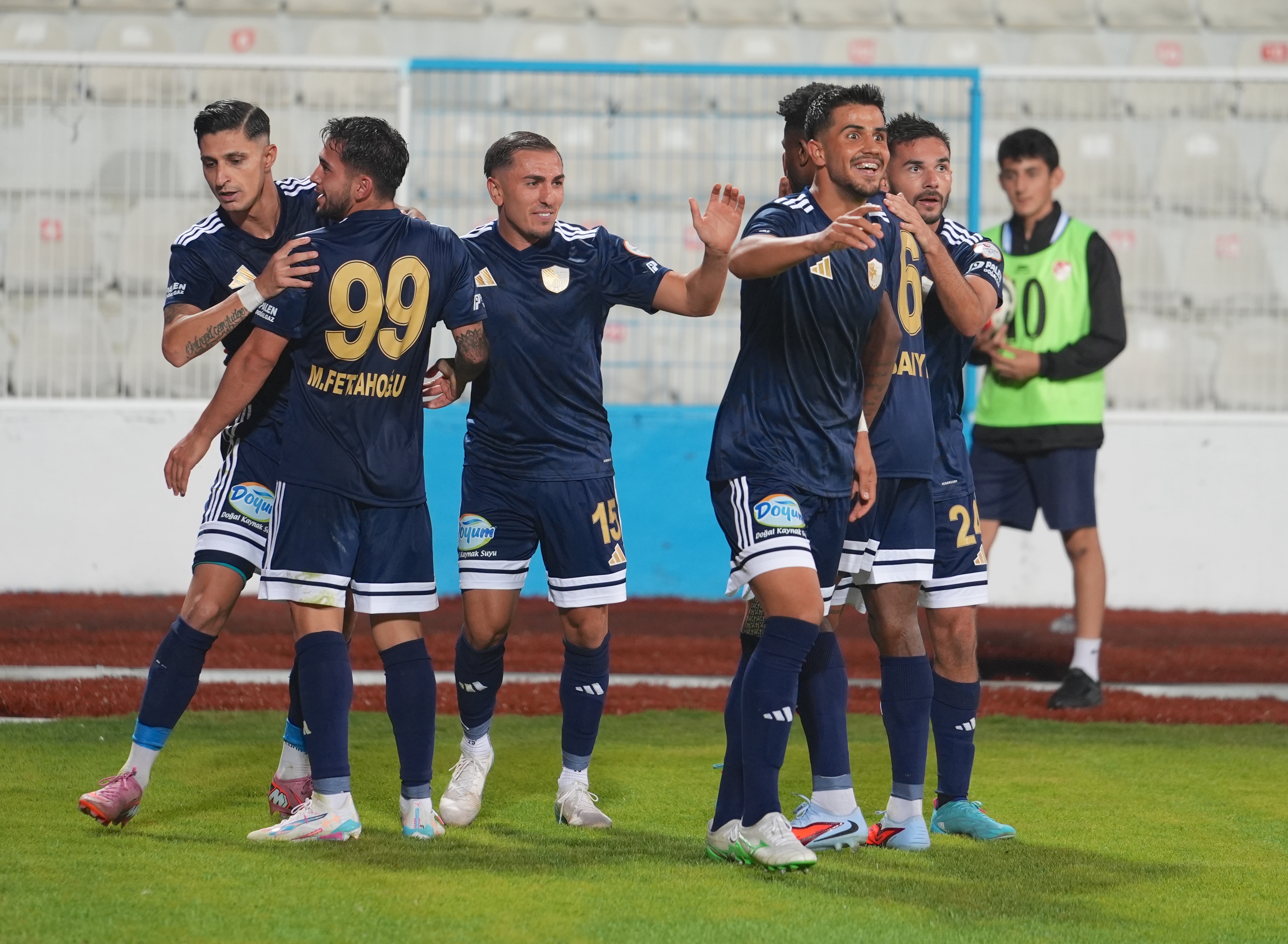 Erzurumspor ikinci yarıda açıldı
