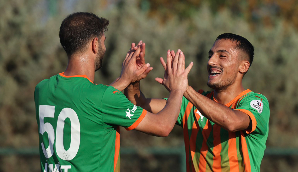 Hazırlık maçında Alanyaspor, Fatih Karagümrük'ü 2 golle geçti