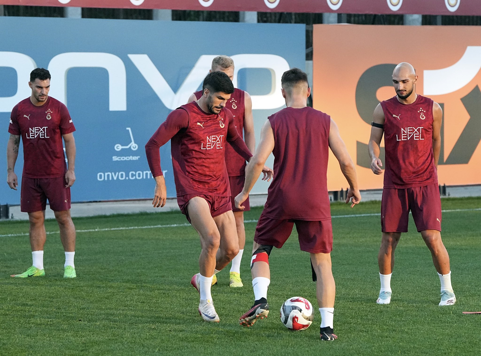 Galatasaray se pripravlja na tekmo s Fatih Karagümrük