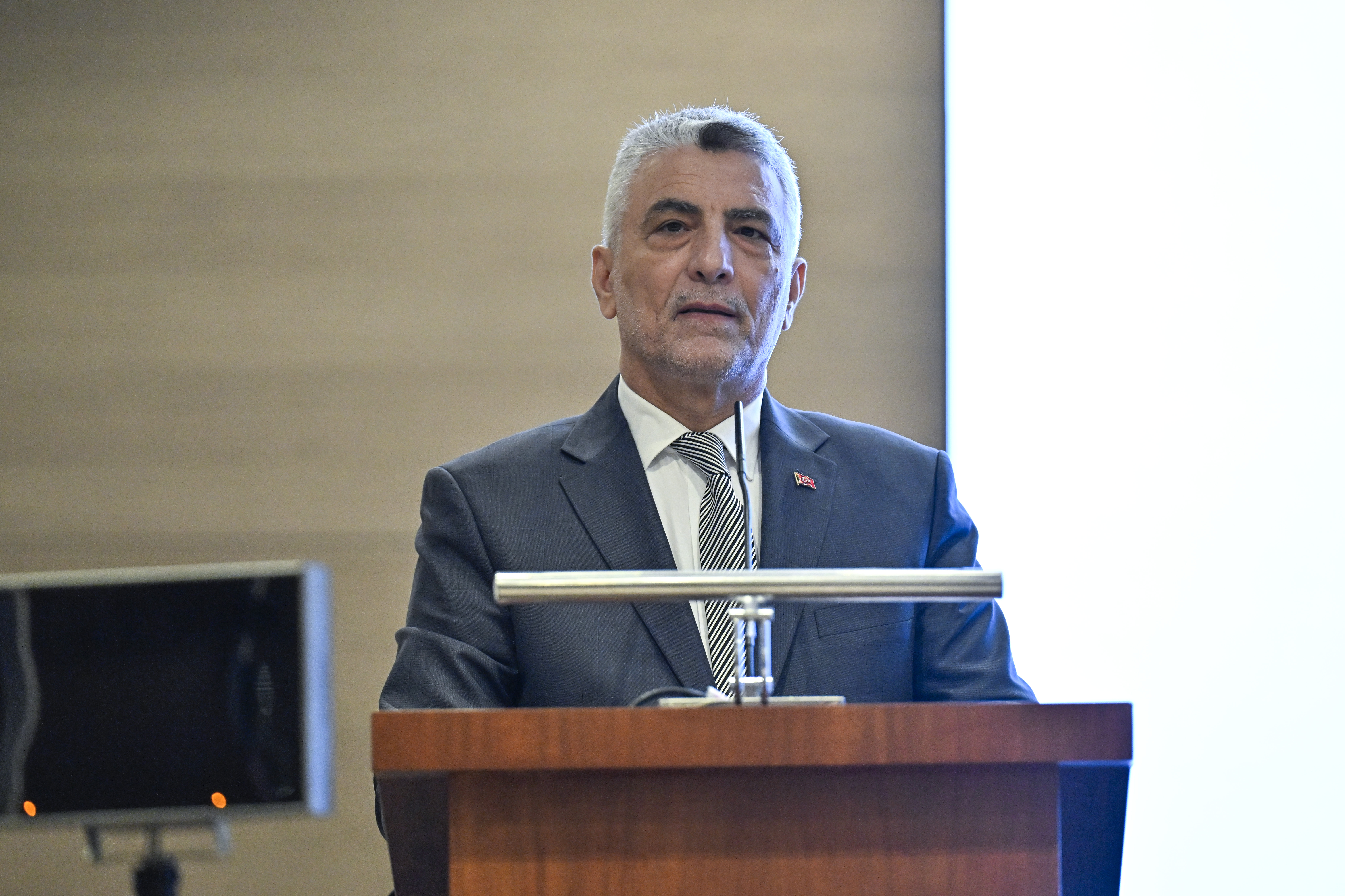 Bakan Bolat: Cari işlemler açığı geriledi