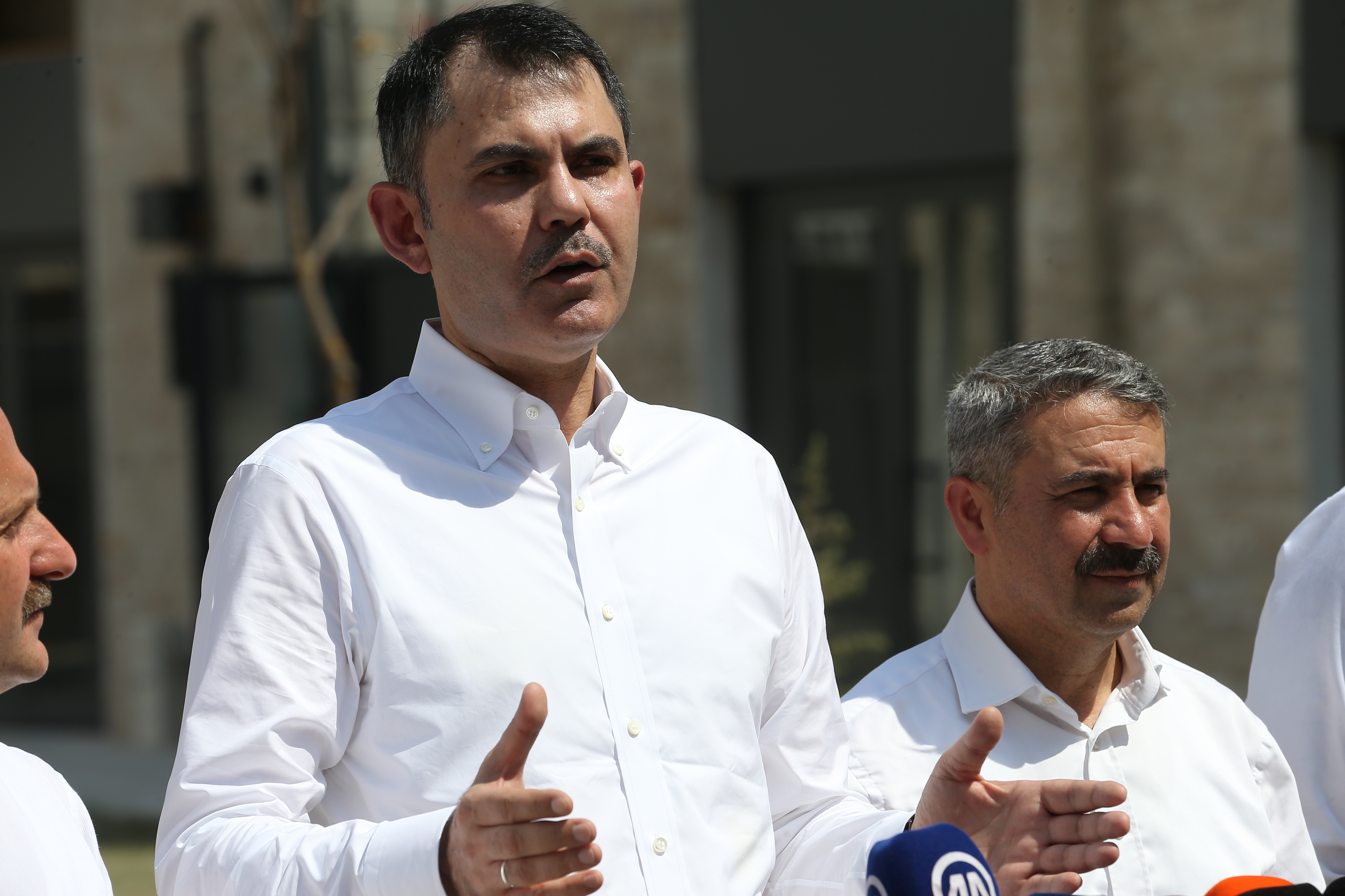 Minister Kurum sporočil bilanco potresa v Sındırgıju in napovedal pregled vseh stavb