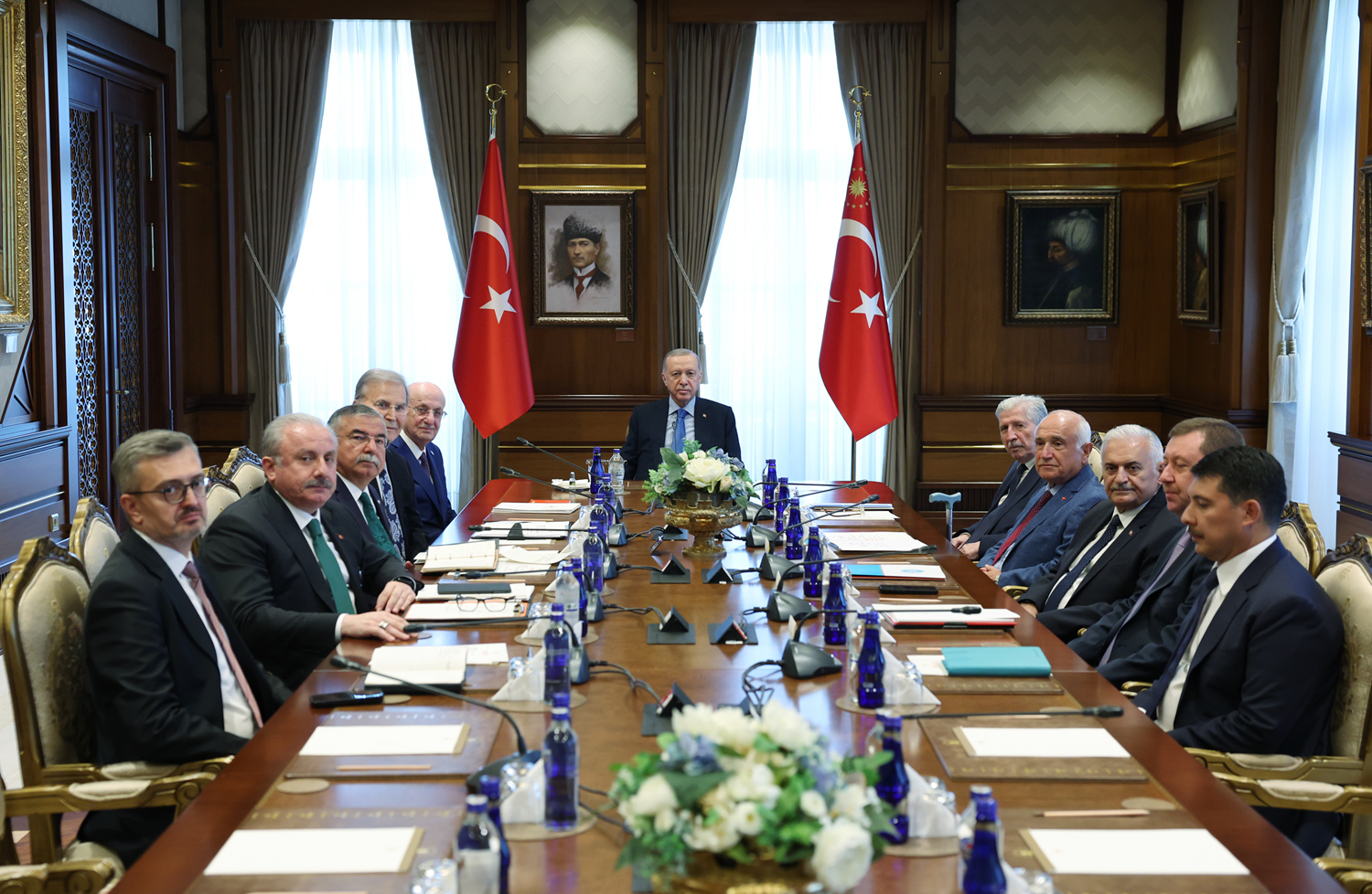 Erdoğan predsedoval sestanku Visokega posvetovalnega sveta