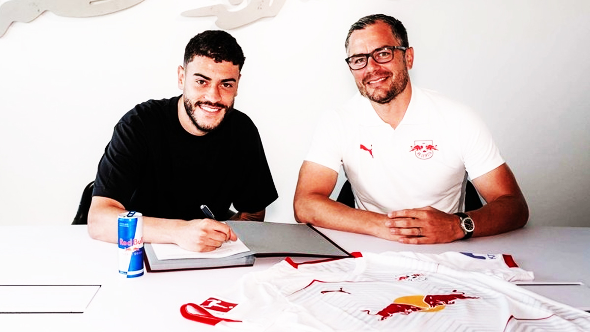 Transfer sonunda duyuruldu! Romulo 5 yıllığına imzayı attı