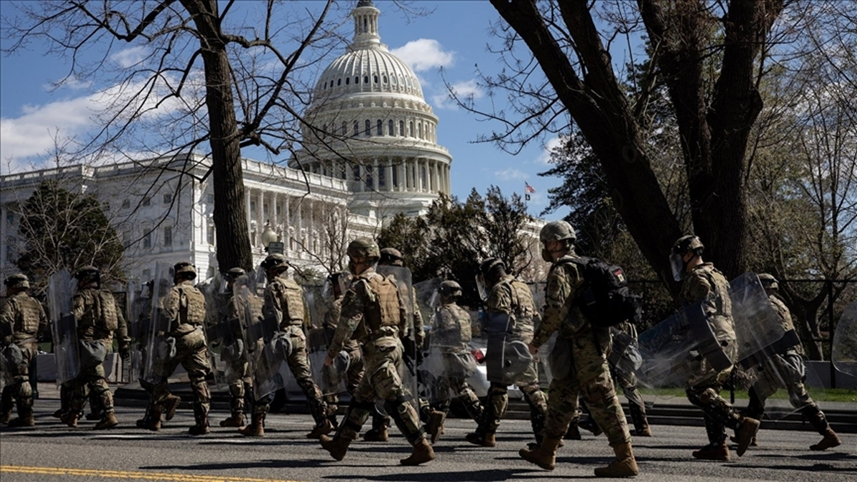 Trump yönetimi kabul etti: Başkent polisi görevi geri alıyor