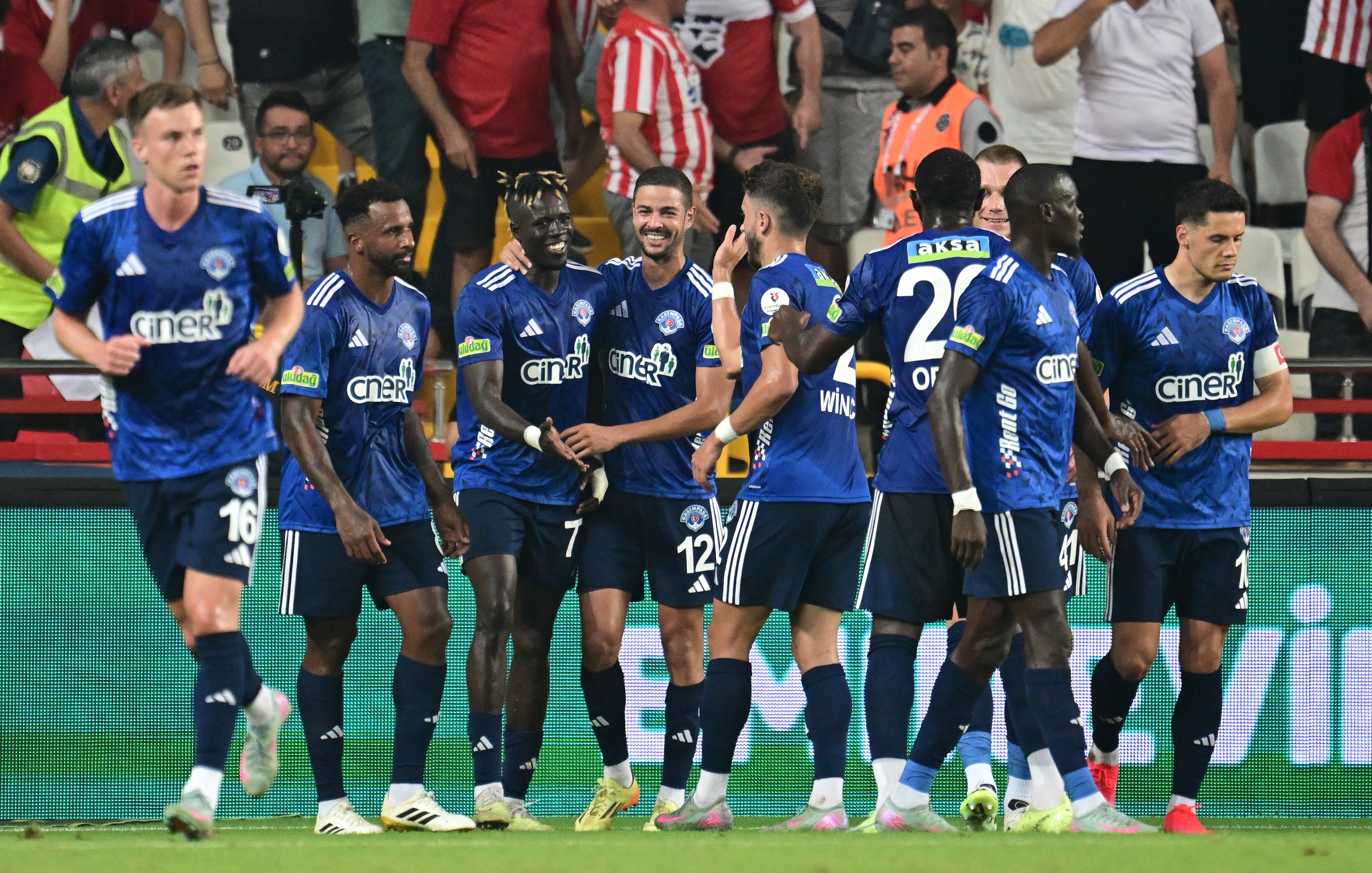 Kasımpaşa'nın konuğu Trabzonspor