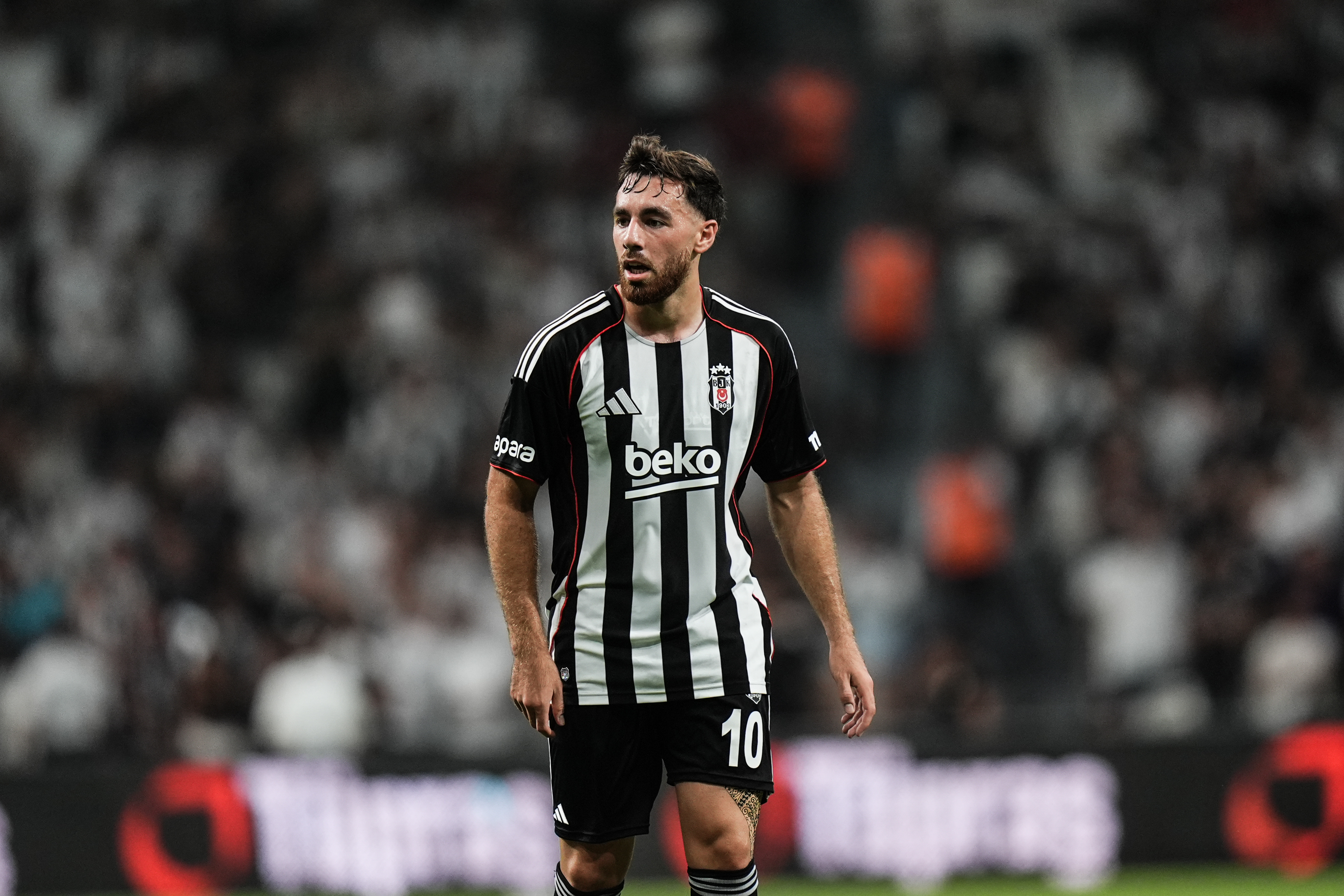 Beşiktaş'ta Orkun Kökçü kaptan olarak sahaya çıktı