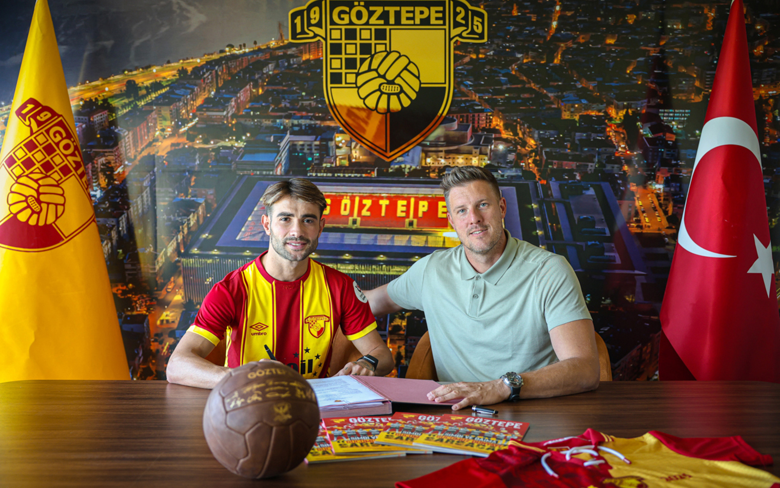 Göztepe, Ogün Bayrak'ın sözleşmesini uzattı