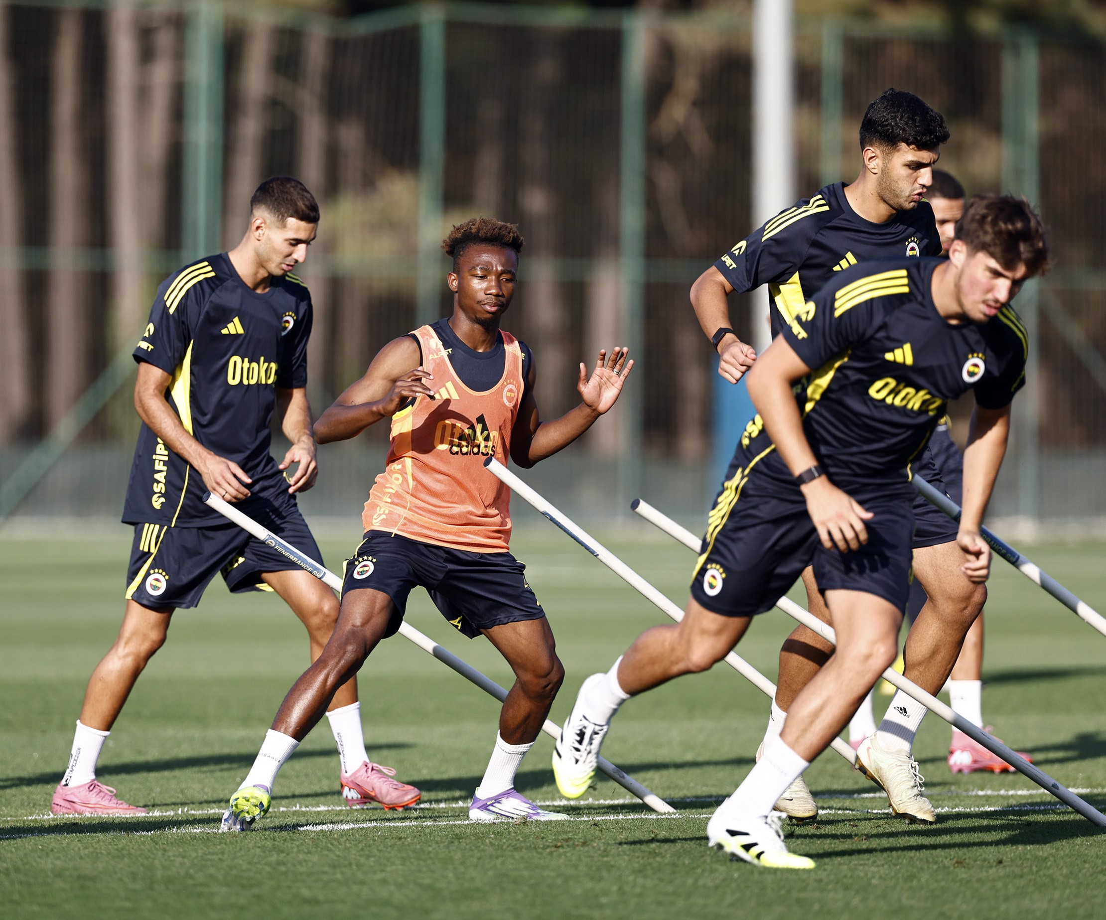 Kocaelispor in Fenerbahçe se pripravljata na tekmo tretje lige