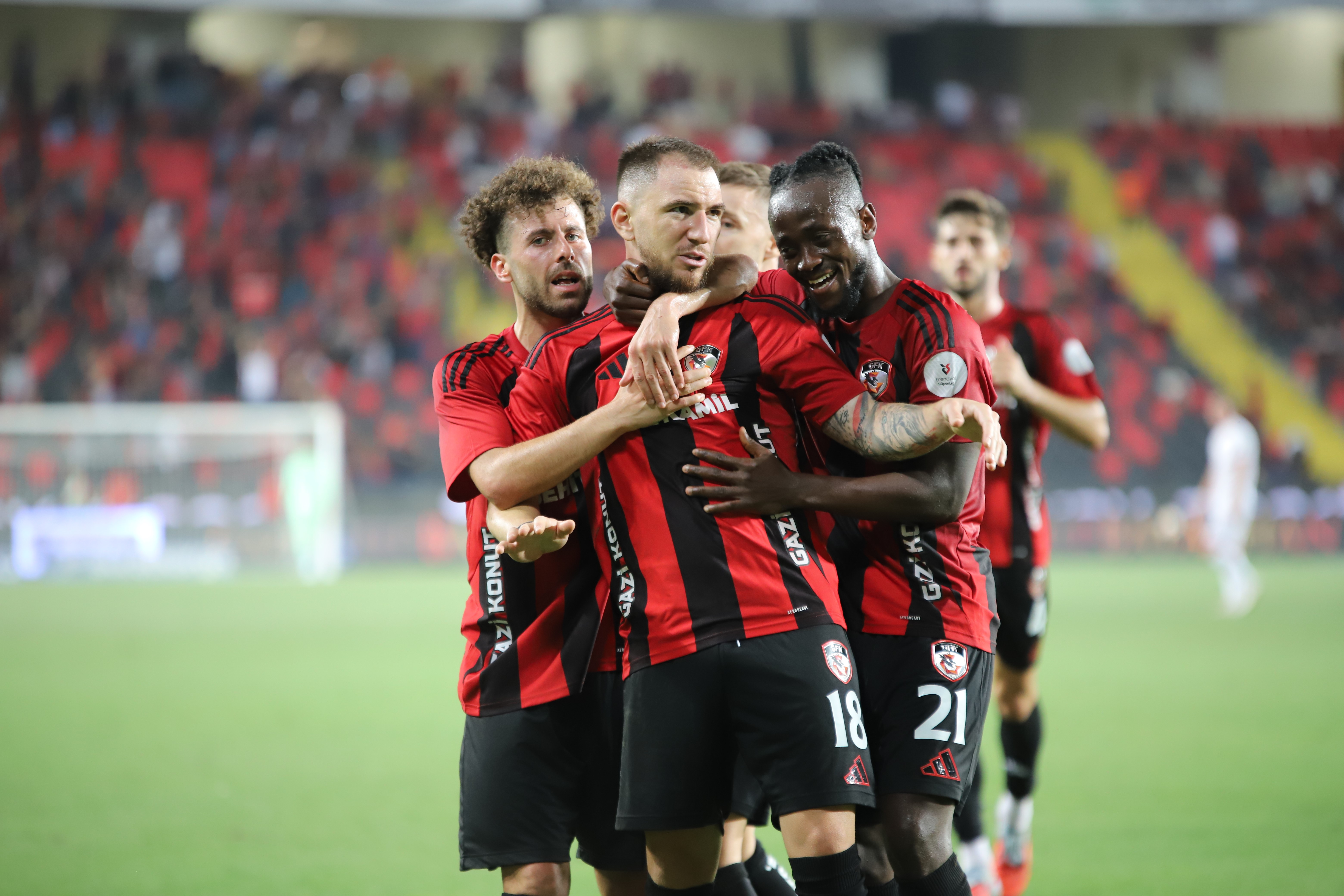 Gaziantep FK uzatmalarda geri döndü