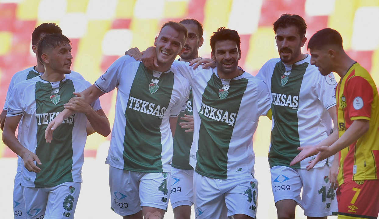 Bursaspor sezona çok "farklı" başladı