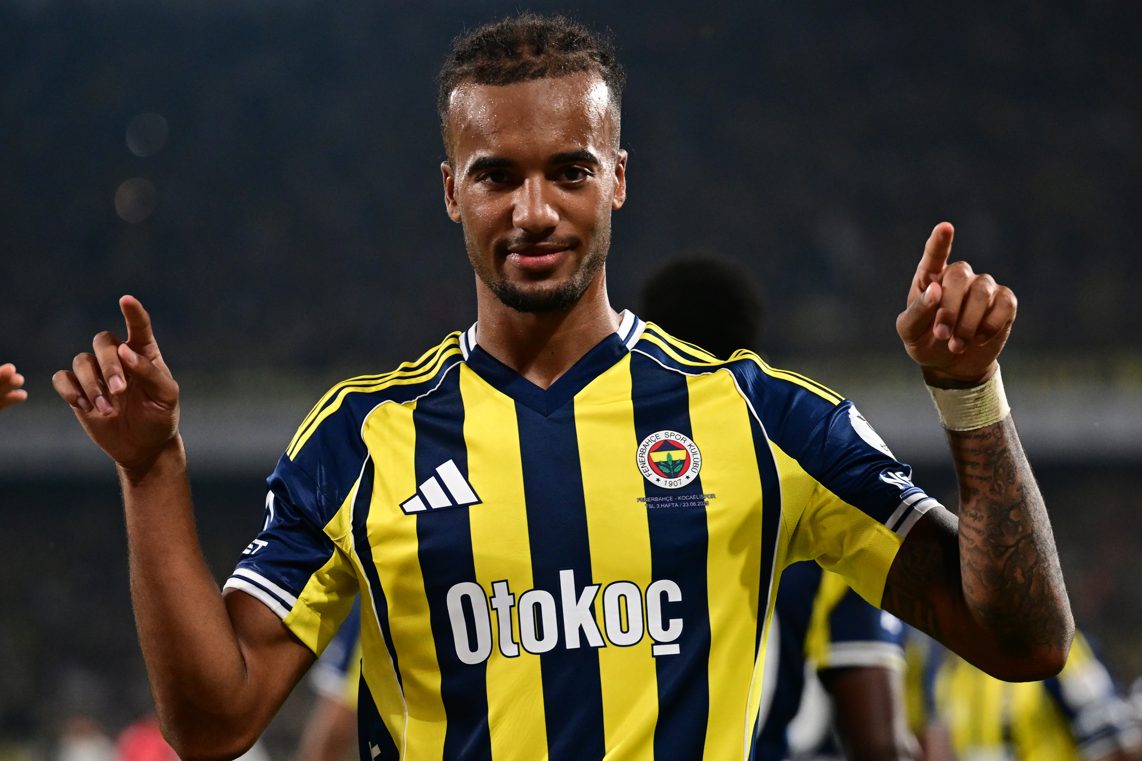 Fenerbahçe'de Archie Brown göz doldurdu