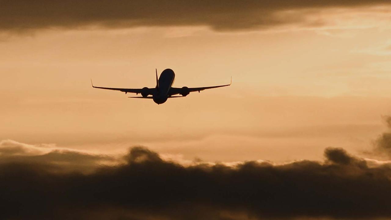 Letalo Flynas na relaciji Trabzon-Džeda zasilno pristalo zaradi okvare motorja