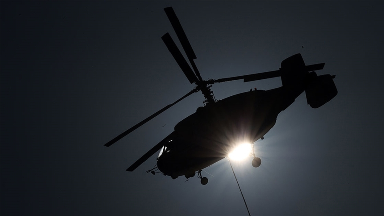 İngiltere'de helikopter tarlaya düştü: 3 can kaybı