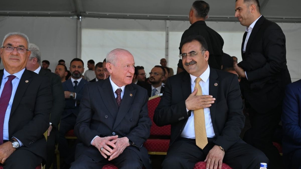 Bahçeli, DEM Partili Türker ile görüştü