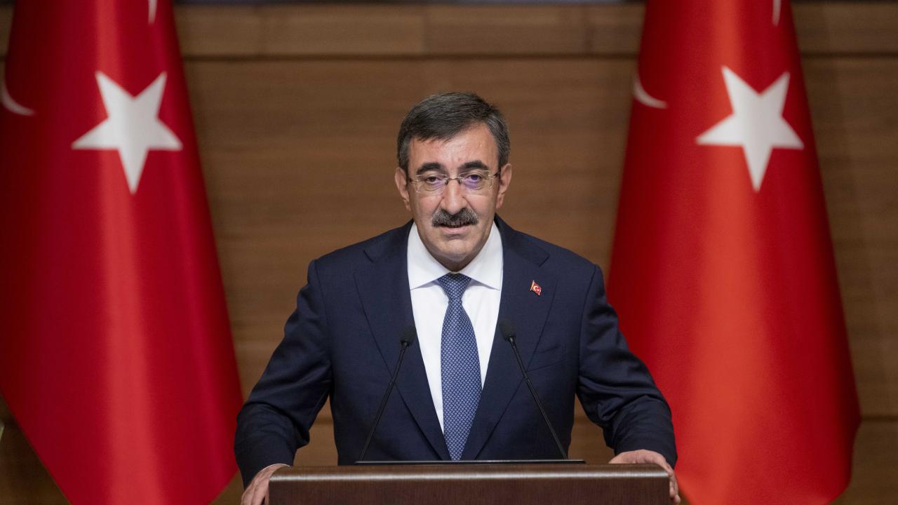 Cumhurbaşkanı Yardımcısı Yılmaz, Malazgirt Zaferi ve Büyük Taarruz mesajını paylaştı