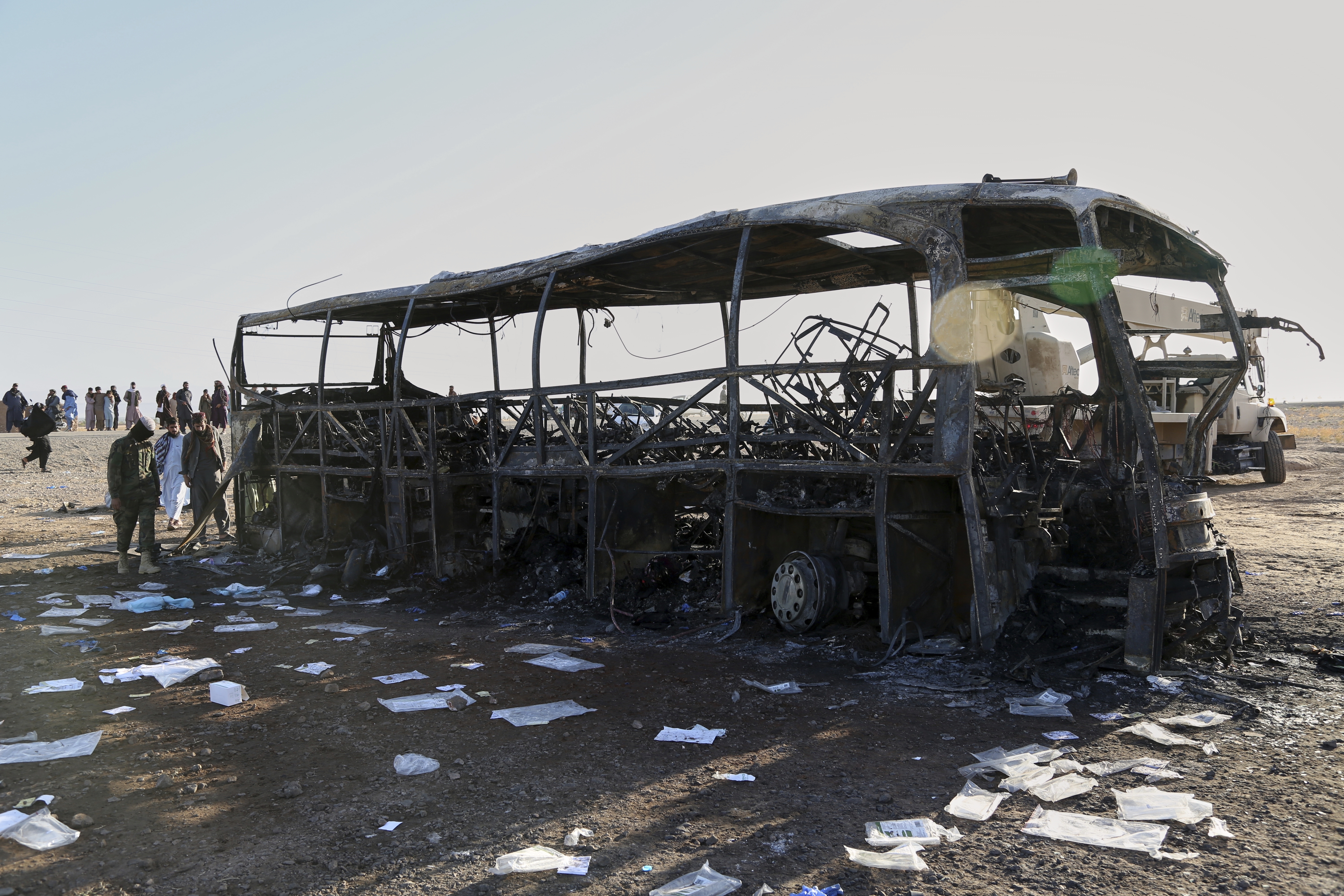 Afganistan'da otobüs faciası: 25 can kaybı, 27 yaralı