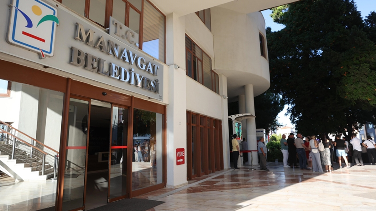 Nekdanji vodja gradnje v Manavgatu aretiran zaradi korupcije