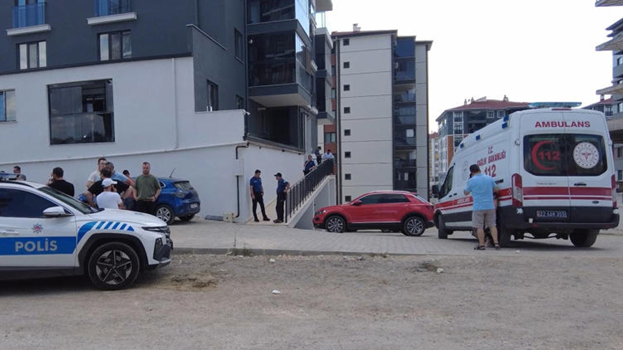 Eşini ve çocuğunu boğarak öldürmüştü... Kan donduran cinayet sonrası mektup