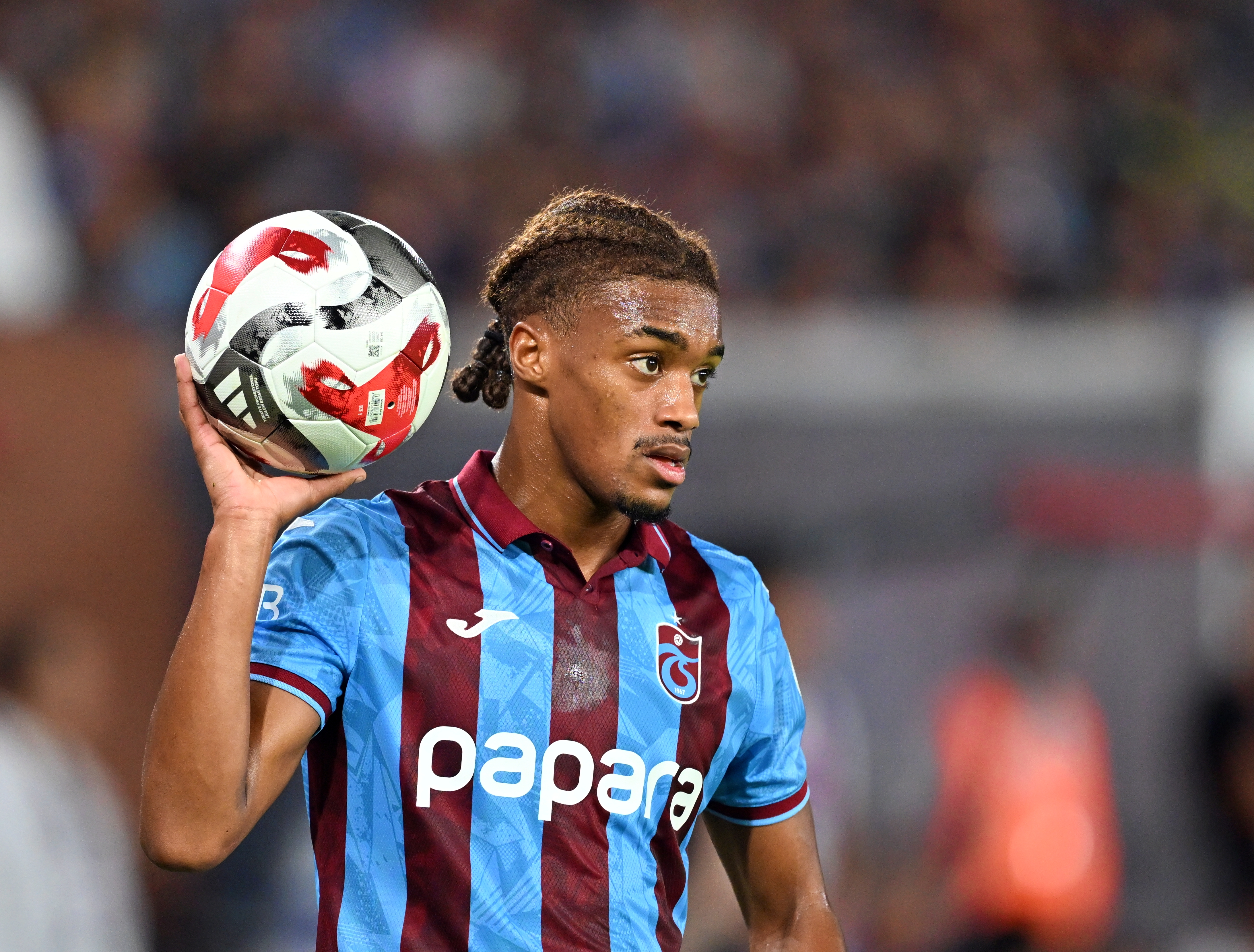 Wagner Pina: Trabzonspor'da iz bırakan sağ bekler arasına girmek istiyorum