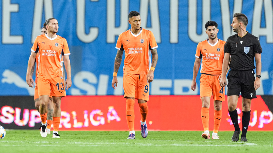 Başakşehir 3 golle mağlup! Avrupa serüveni son buldu