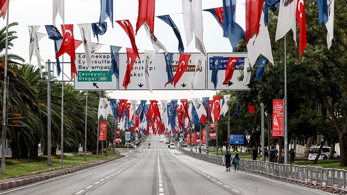 V Istanbulu zaradi praznovanja Dneva zmage začasno zaprte nekatere ceste