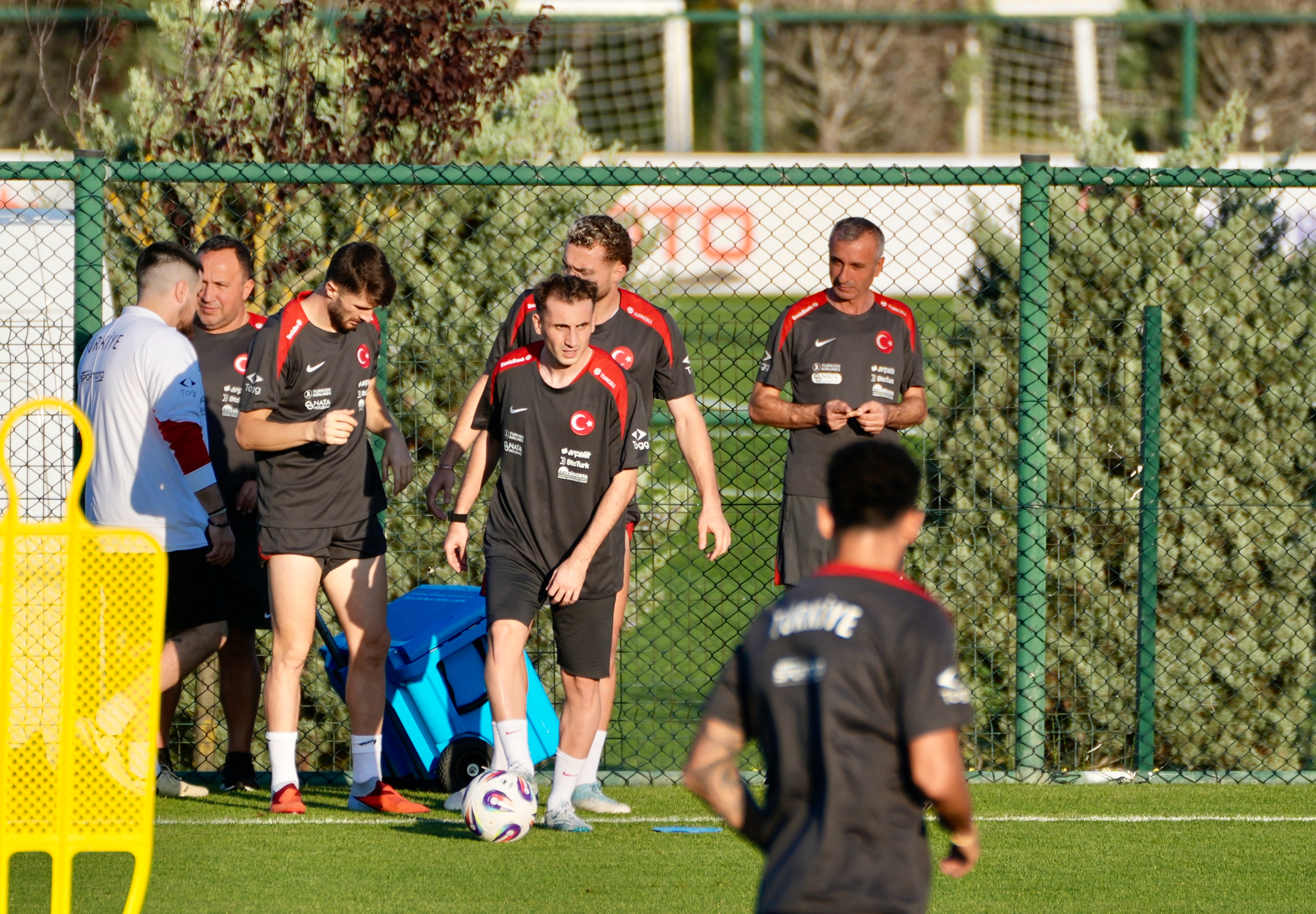 A Milli Futbol Takımı, Gürcistan maçının hazırlıklarına başladı