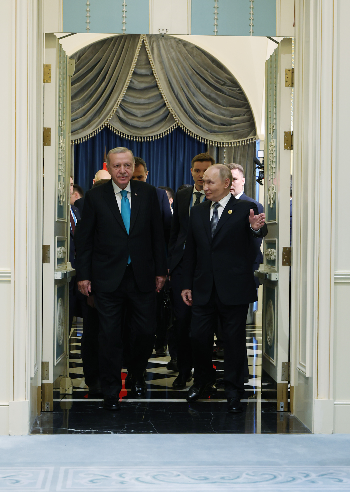 Cumhurbaşkanı Erdoğan'dan Putin'e Türkiye daveti: Yakın zamanda bekliyoruz