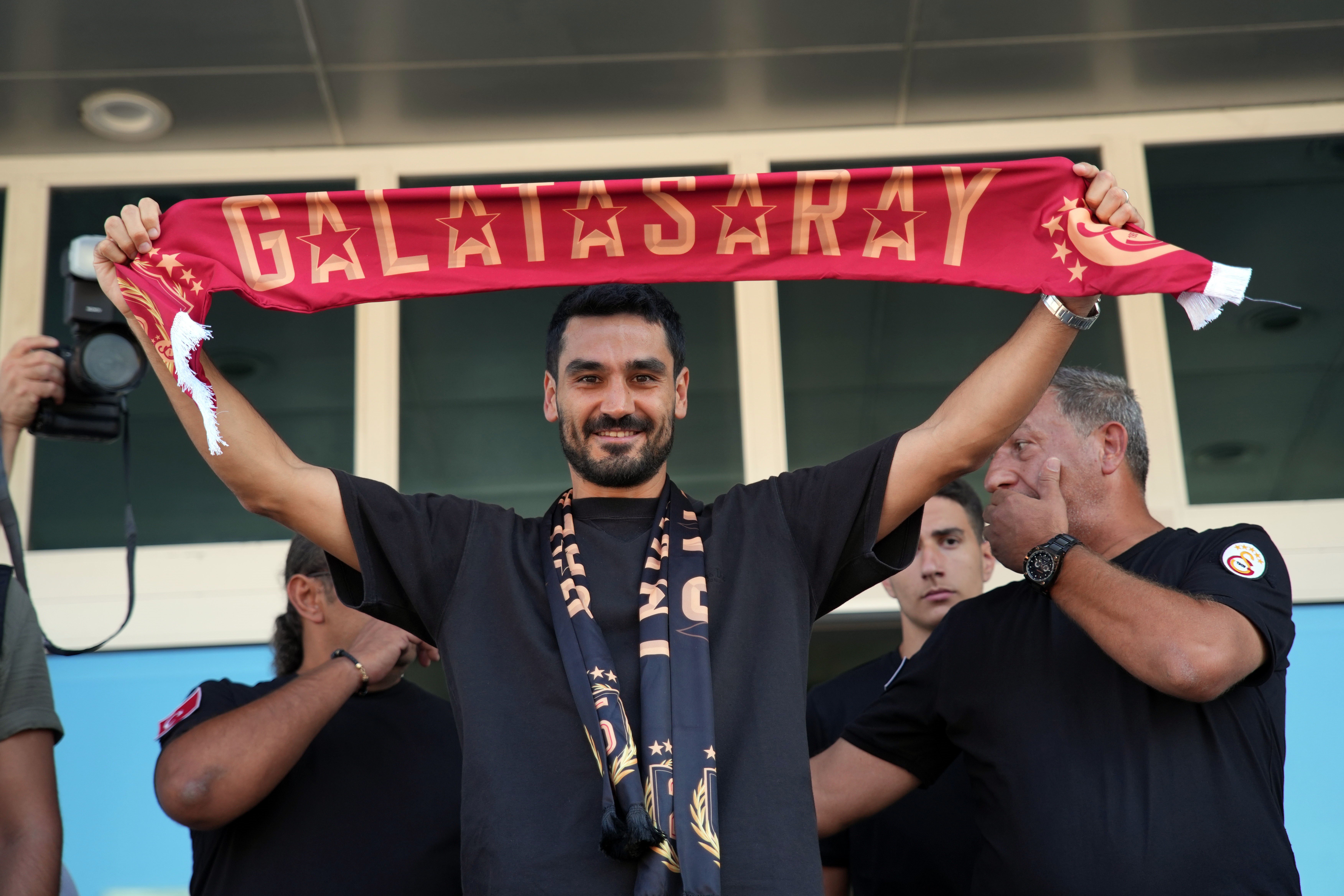 Galatasaray KAP'a bildirdi! İlkay Gündoğan'ın maliyeti belli oldu