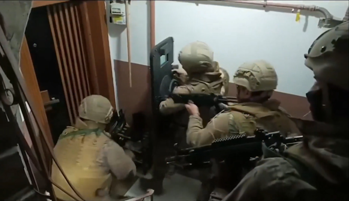 V Turčiji aretiranih 64 osumljencev v obsežni operaciji proti prevarantskim združbam