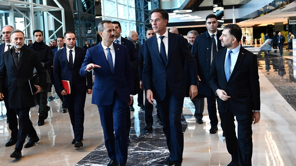 NATO Genel Sekreteri Rutte'den Türkiye'nin savunma sanayine övgü