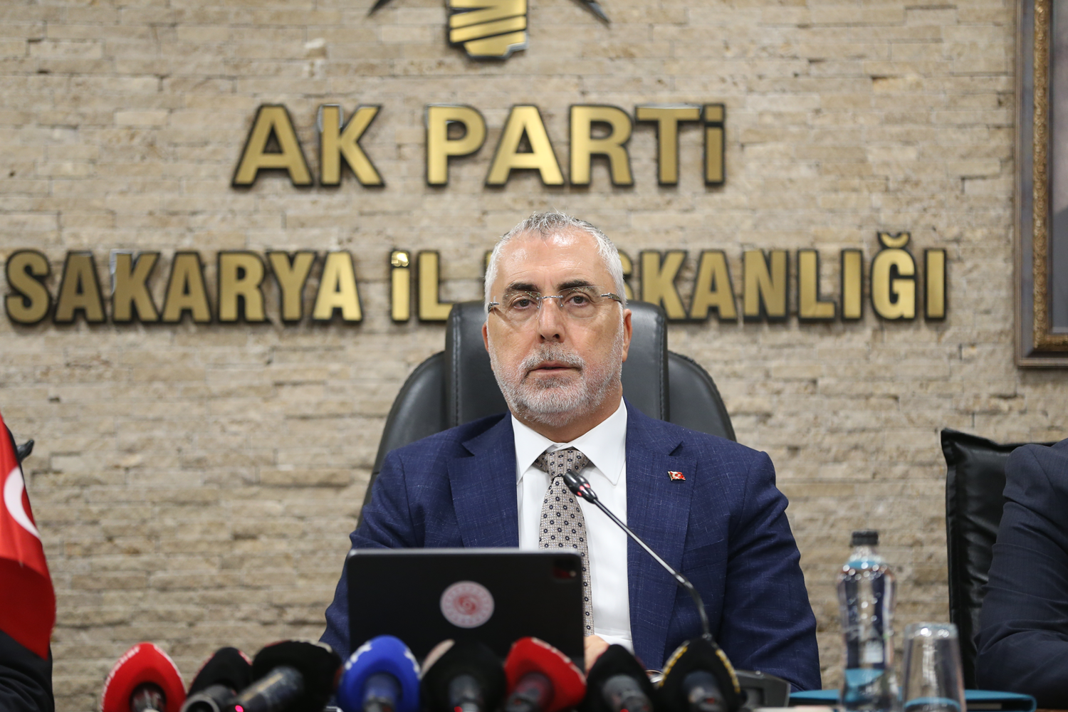Bakan Işıkhan: Ekonomi 20 çeyrektir kesintisiz büyümeye devam ediyor