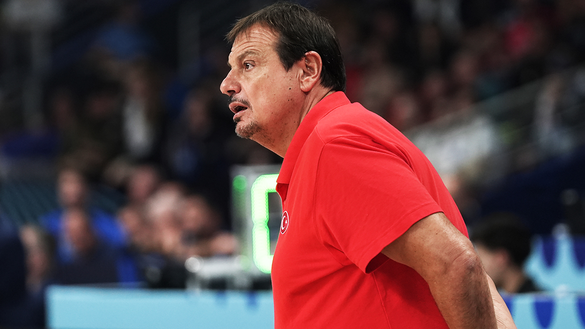 Ergin Ataman kritiziral FIBA zaradi urnika tekem na EuroBasketu 2025