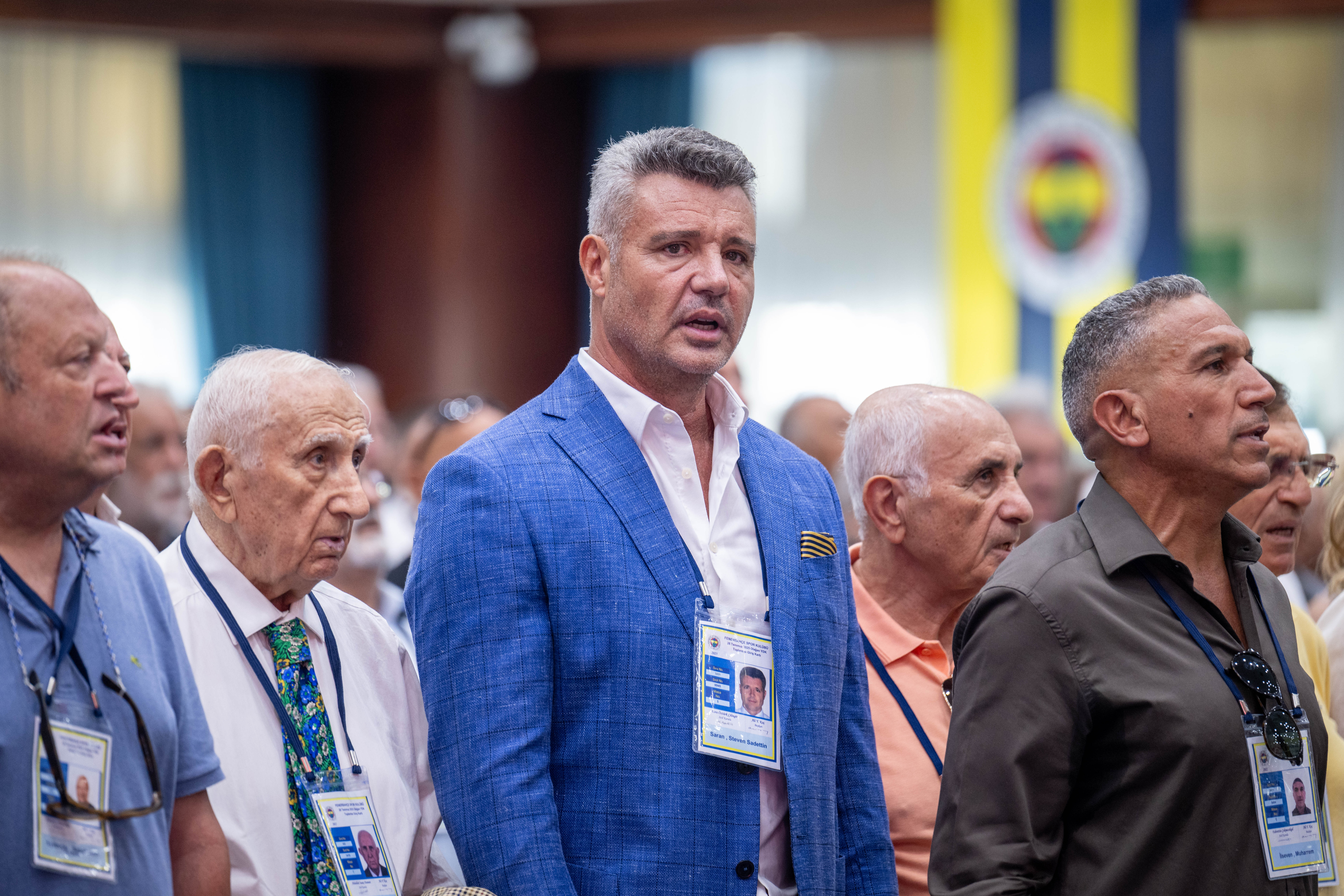 Fenerbahçe'de başkan adayı Sadettin Saran'ın listesi açıklandı