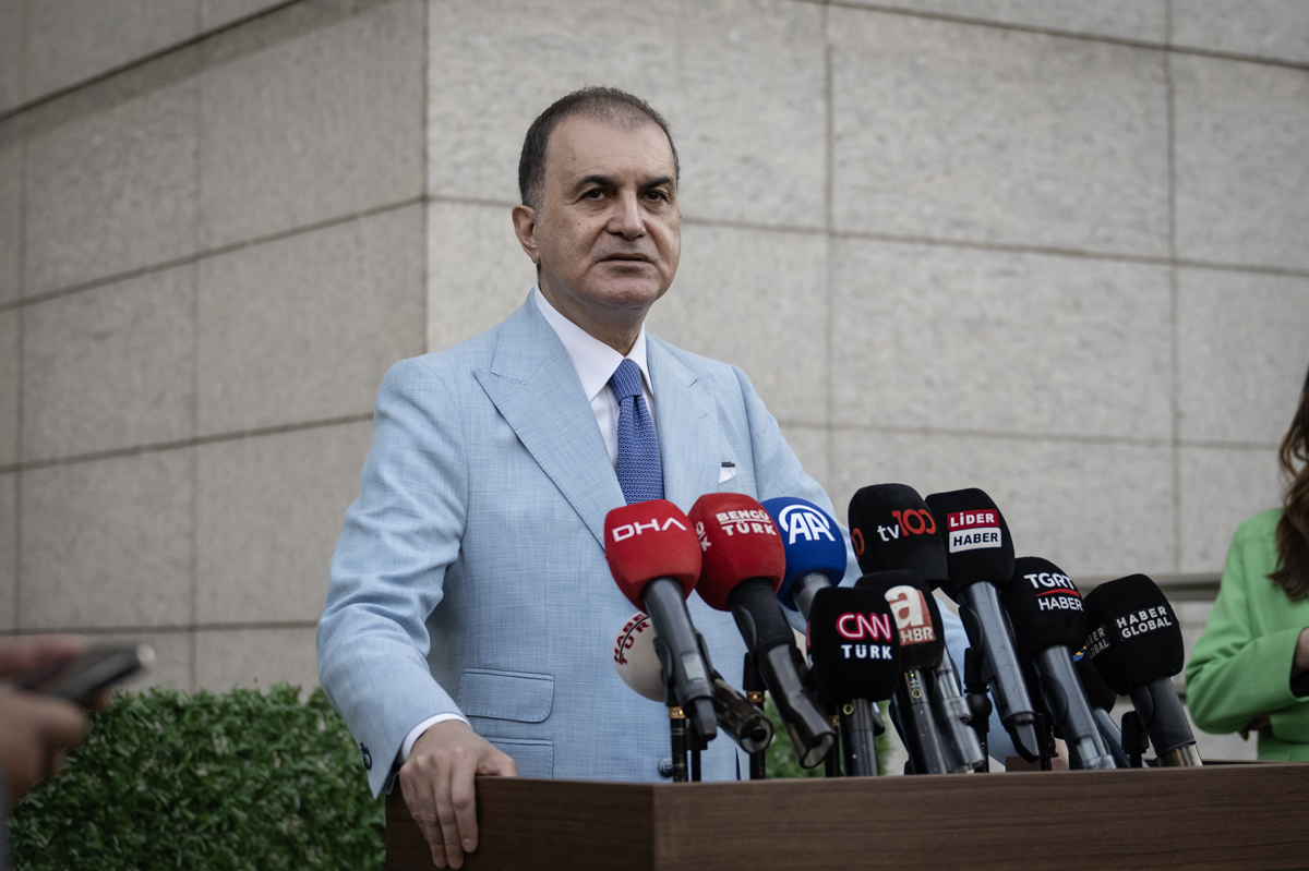 AK Parti Sözcüsü Çelik, partideki skandalları işaret etti: CHP'nin problemi CHP iledir