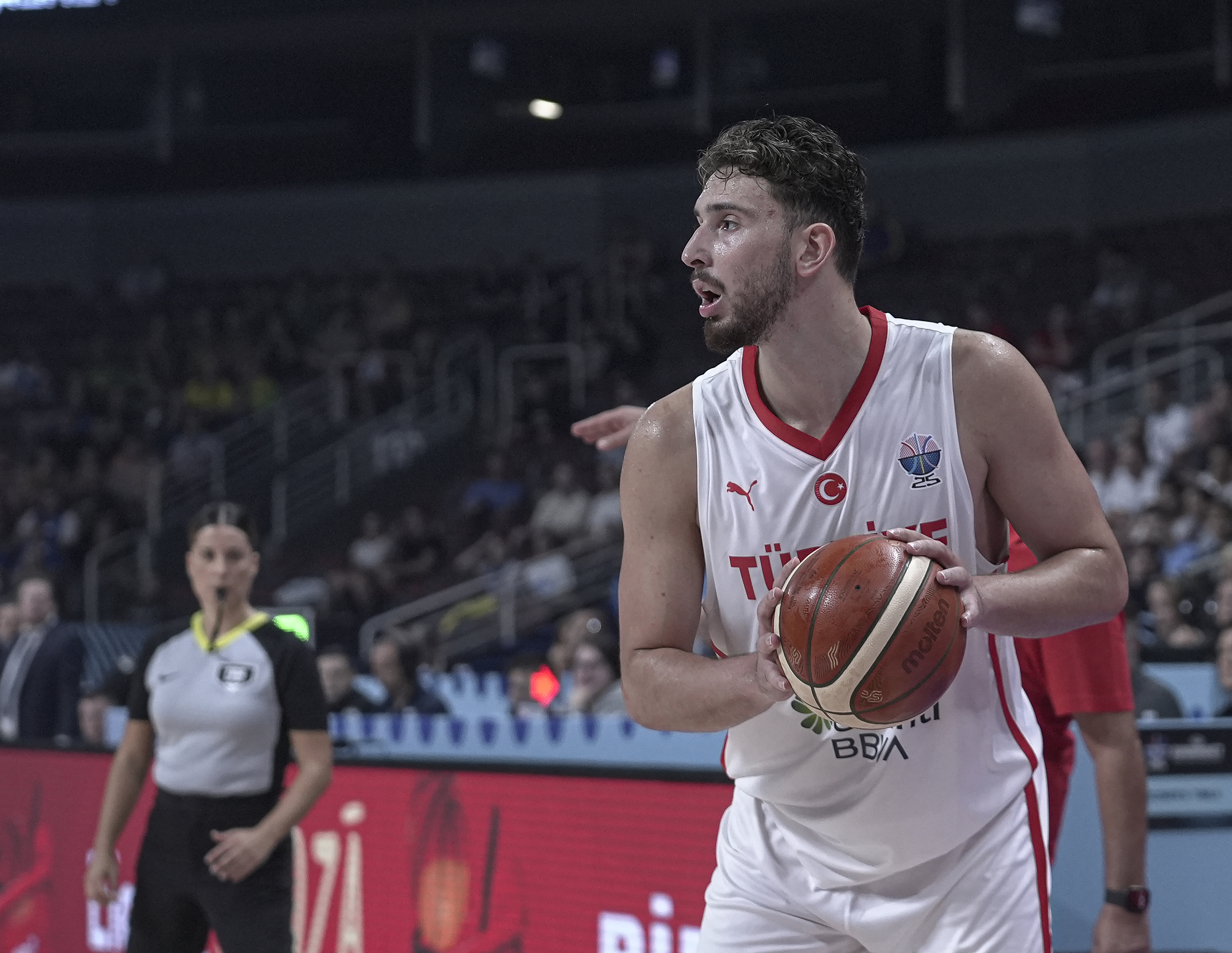 İspanyol basınından 12 Dev Adam'a övgü