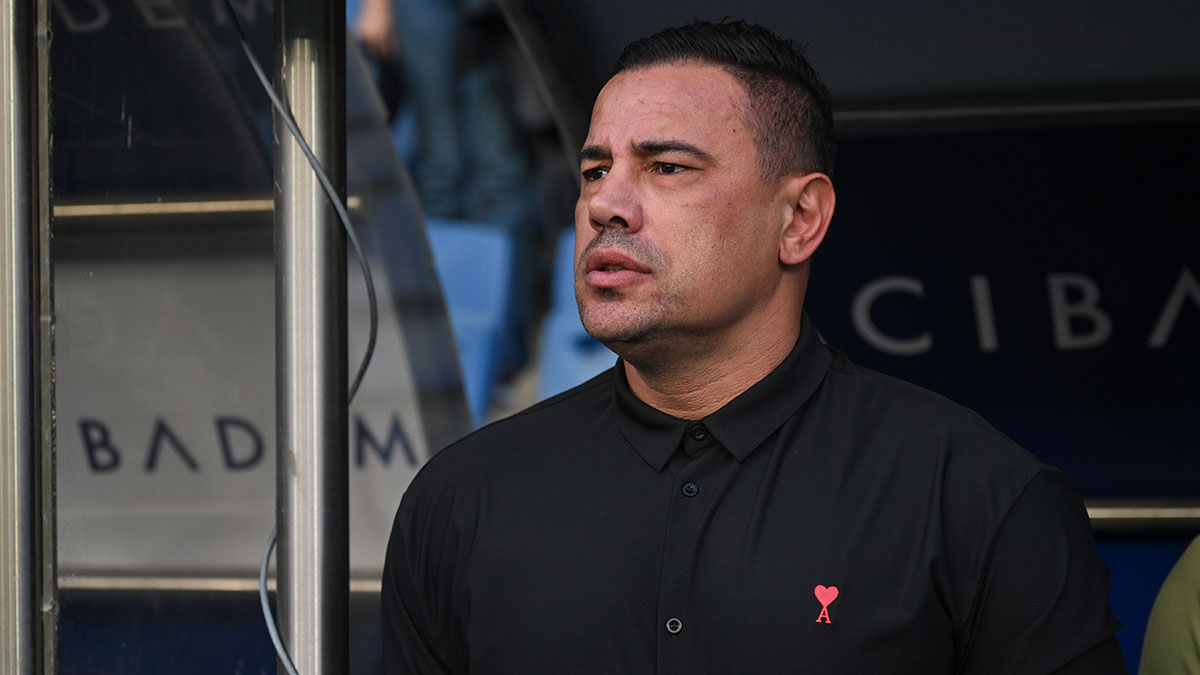 Başakşehir, Çağdaş Atan ile yolların ayrıldığını açıkladı