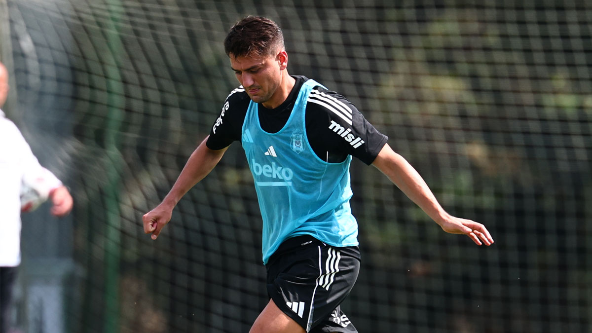 Cengiz Ünder prestopil iz Fenerbahčeja v Bešiktaš na posojo z možnostjo odkupa