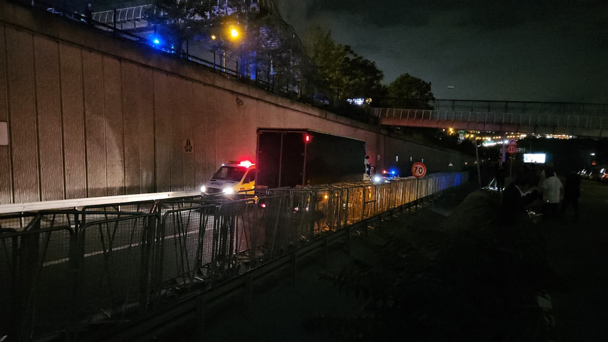 CHP İl Başkanlığı önünde yaşanan olaylar! Bakan Tunç: Adli soruşturma başlatıldı