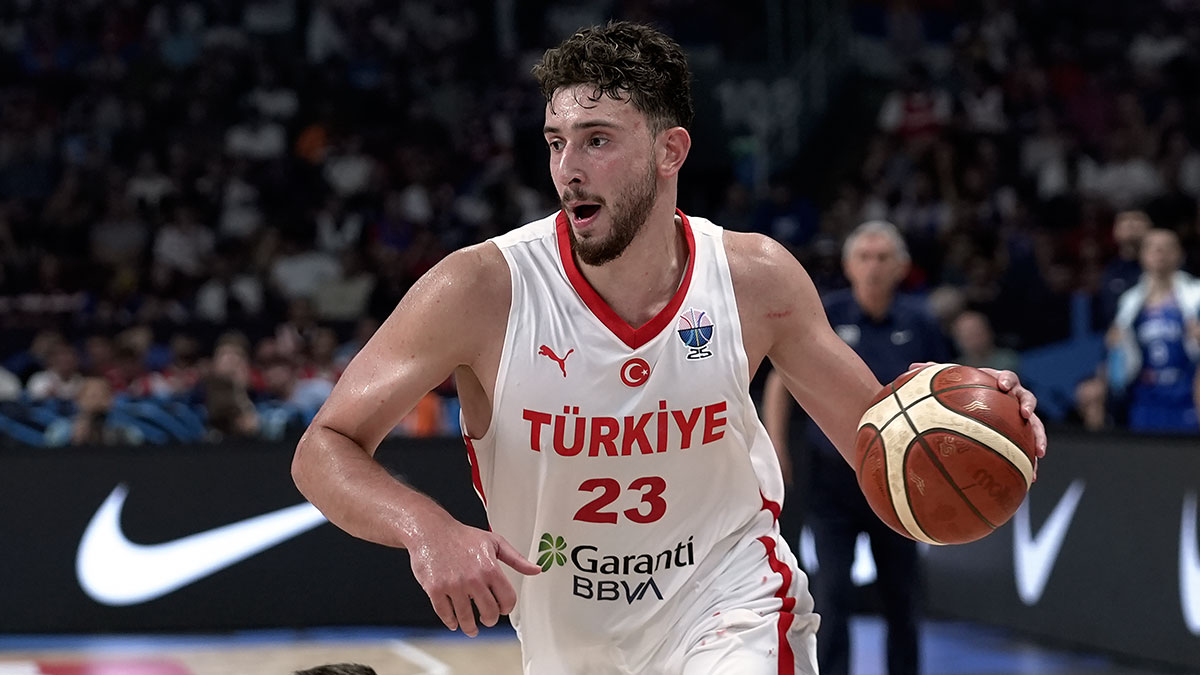 Yarı final yolunda kritik maç! 12 Dev Adam'ın rakibi Polonya