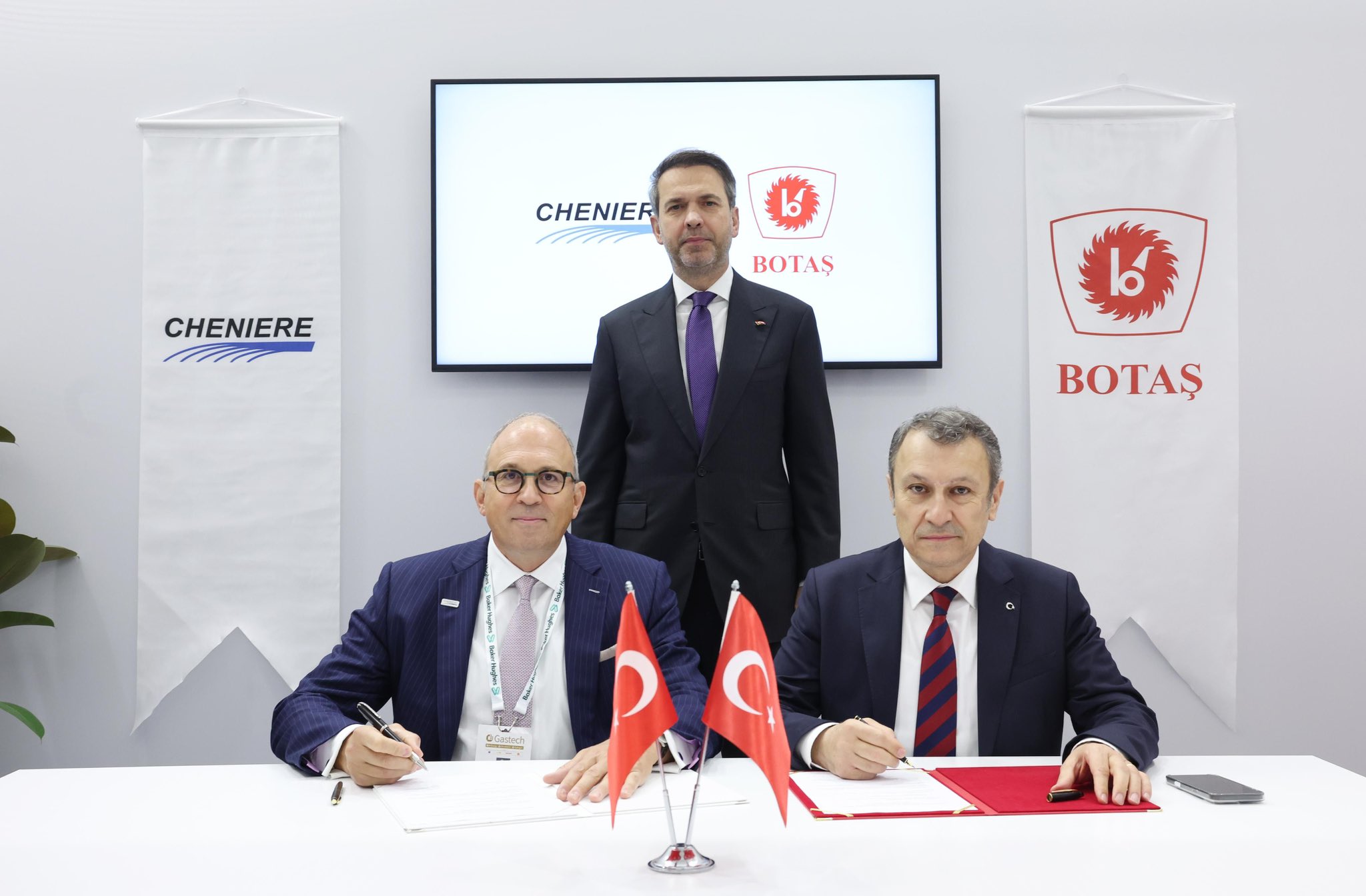 1,2 milyar metreküplük tedarik için imzalar atıldı... BOTAŞ ile Cheniere arasında kritik anlaşma