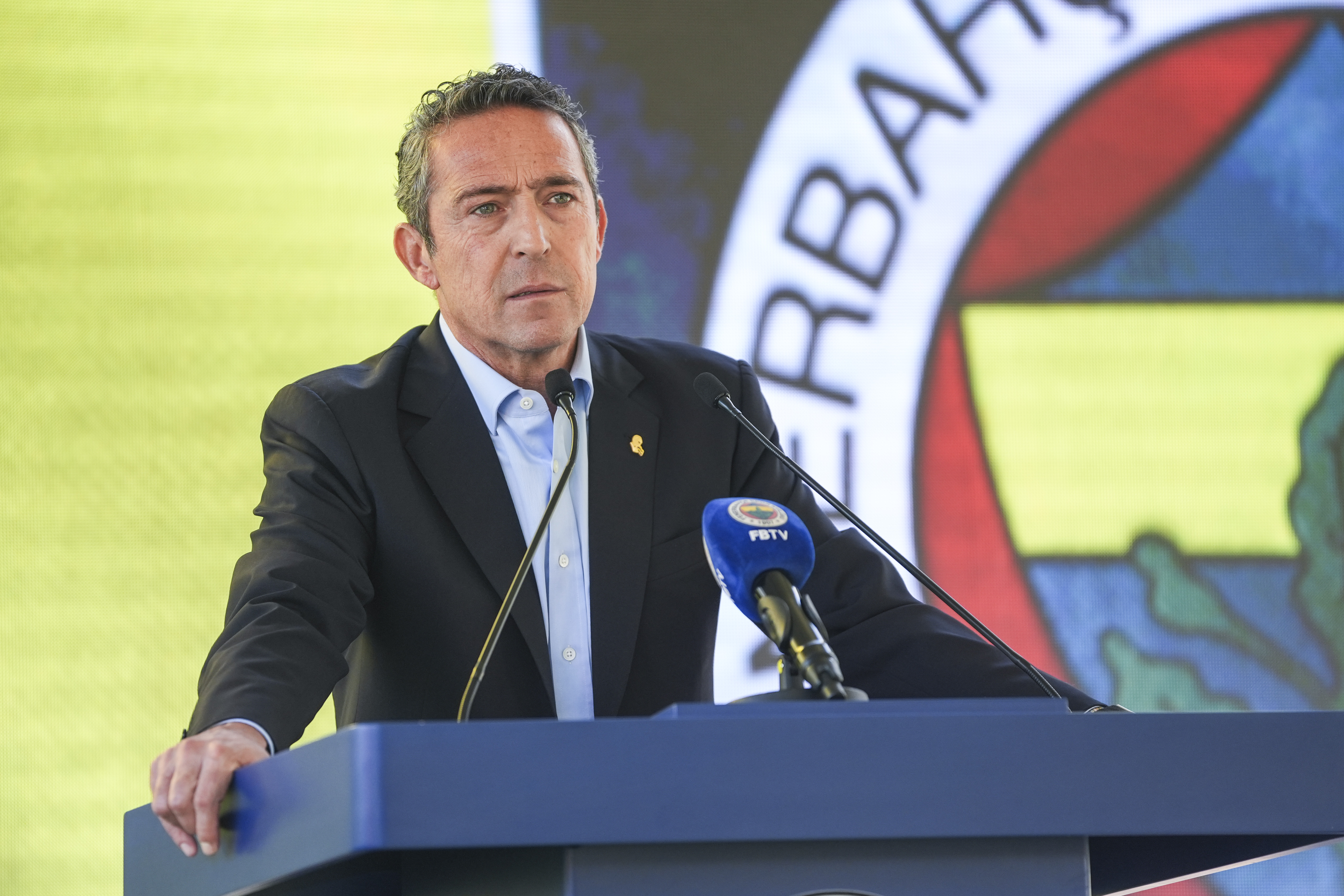 Ali Koç'tan seçim açıklaması: Yeni macera mı, şampiyonluğa ilerlemek mi?