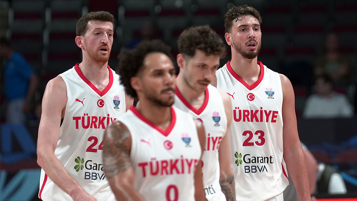 24 yıl sonra hedef final! 12 Dev Adam'ın kritik maçta rakibi Yunanistan